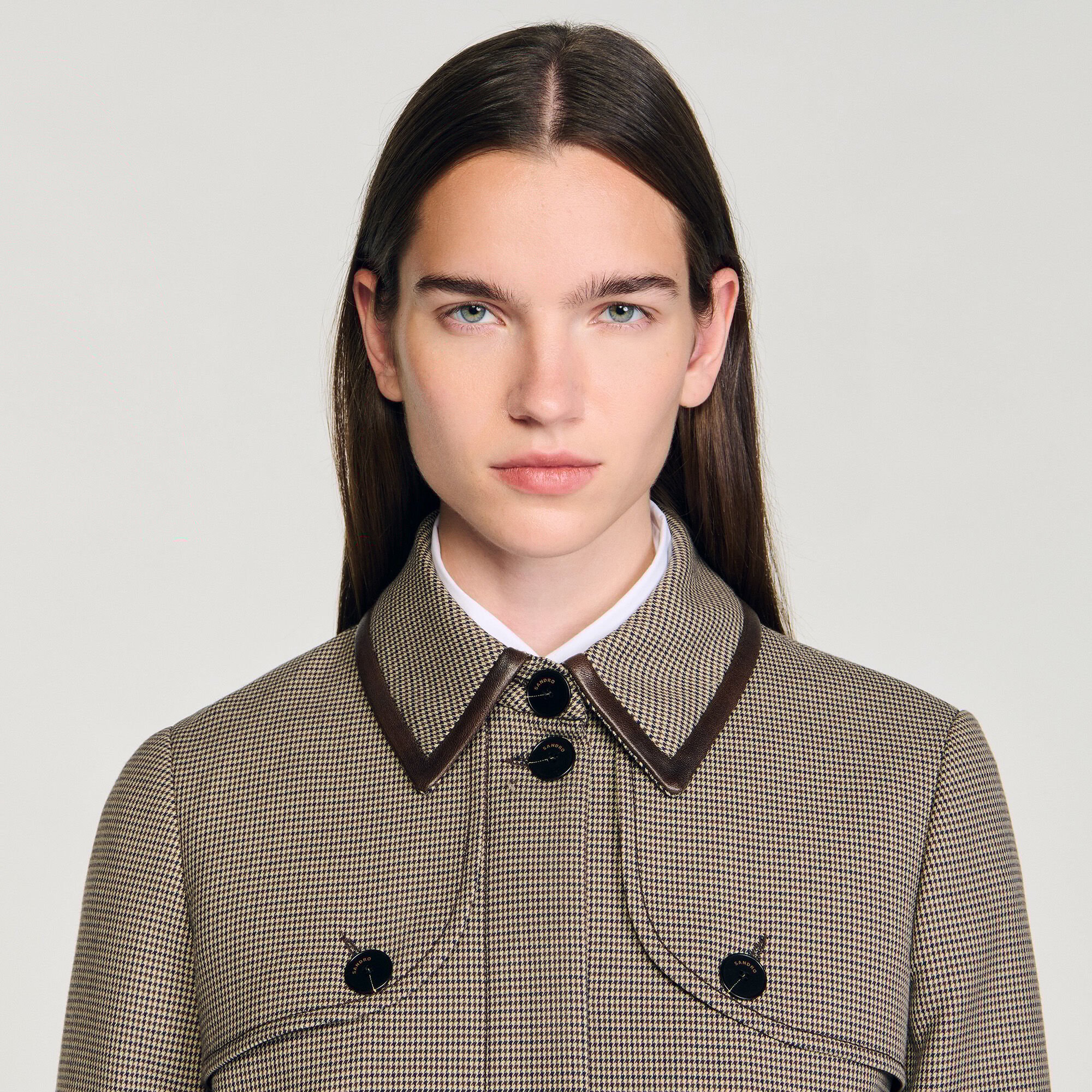 Houndstooth trench, leather collar Houndstooth trench, leather collar