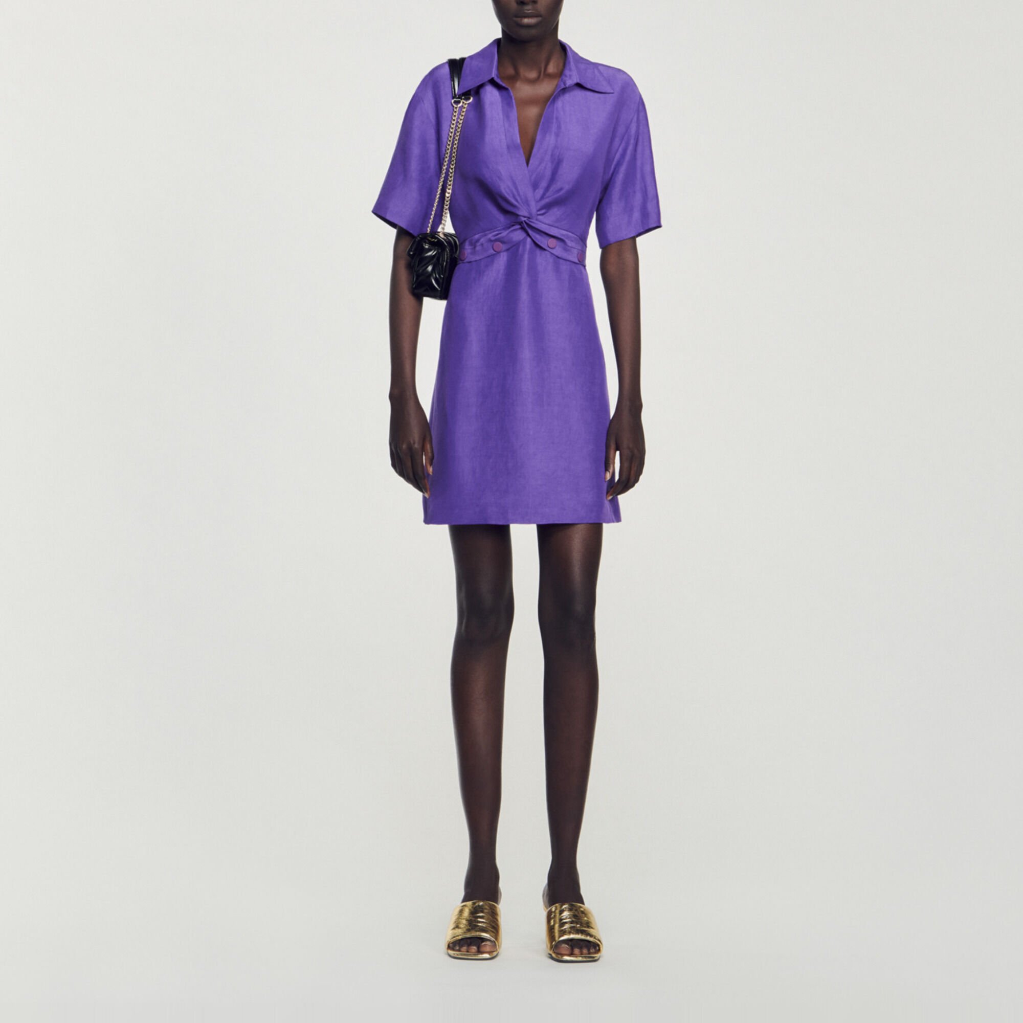 Short dress with shirt collar 