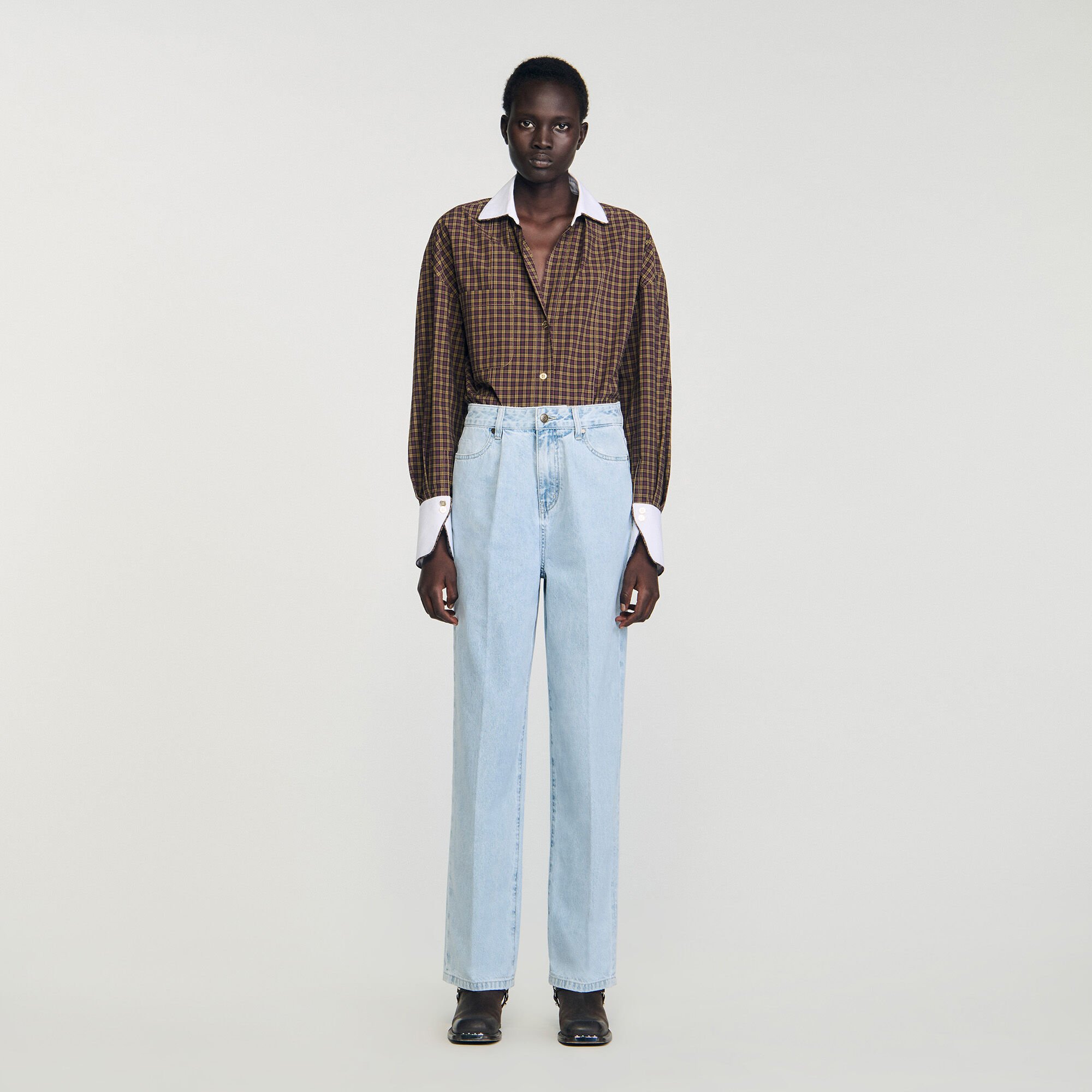 Straight-leg jeans