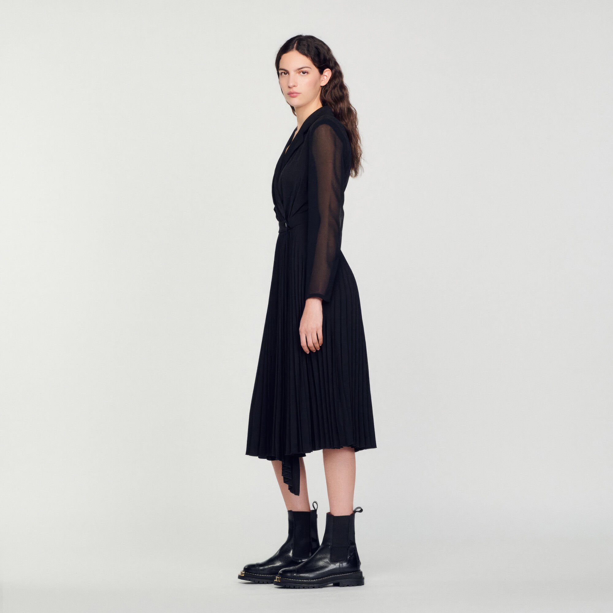 Dual-material long-sleeved dress