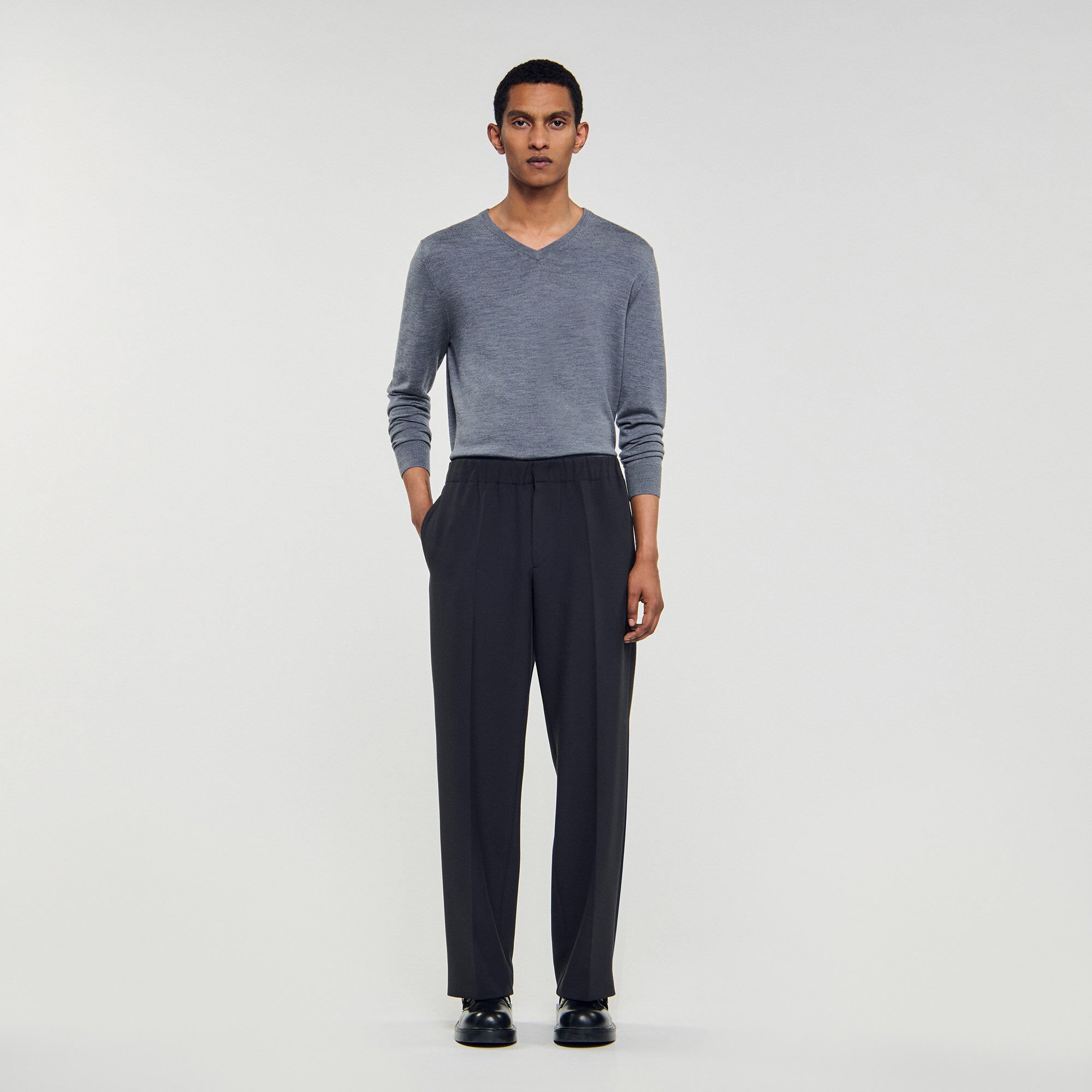 Wide-leg trousers