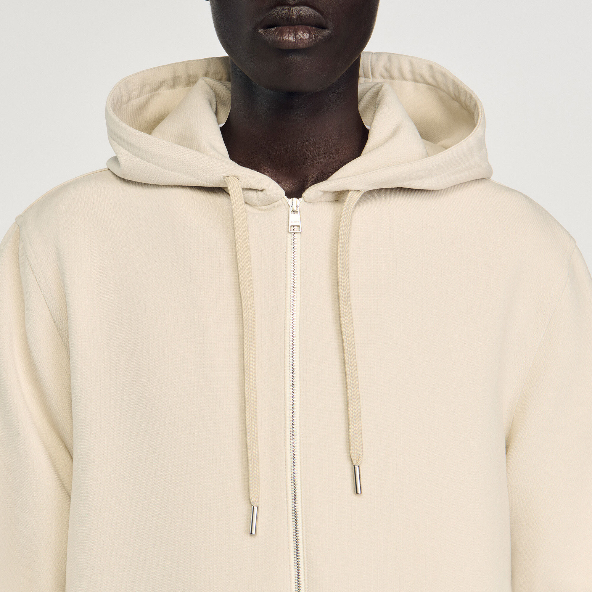 フランス発 Sandro フード付き お洒落 ロゴ入 スウェット シャツ Hooded shirt jacket white / beige for Men | Sandro Paris