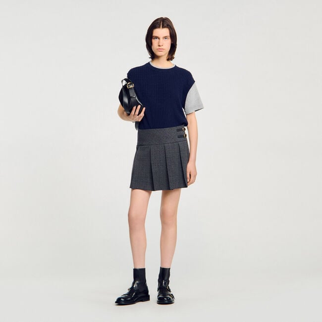 Dual-material knit sweater