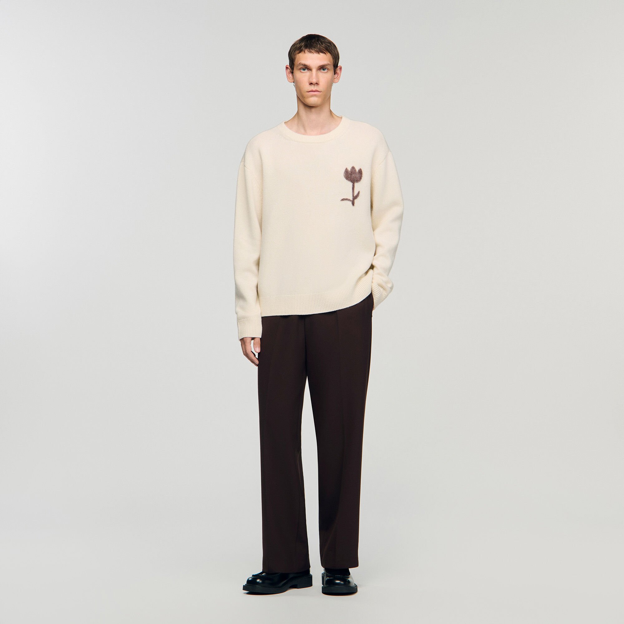 Wool sweater with flower detail