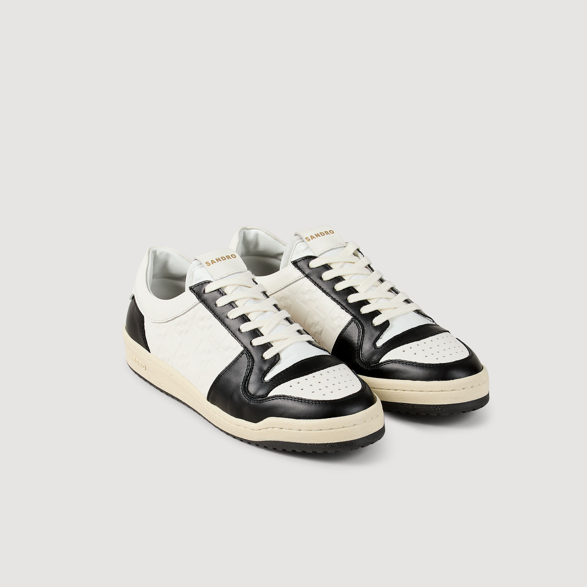Low-top leather sneakers