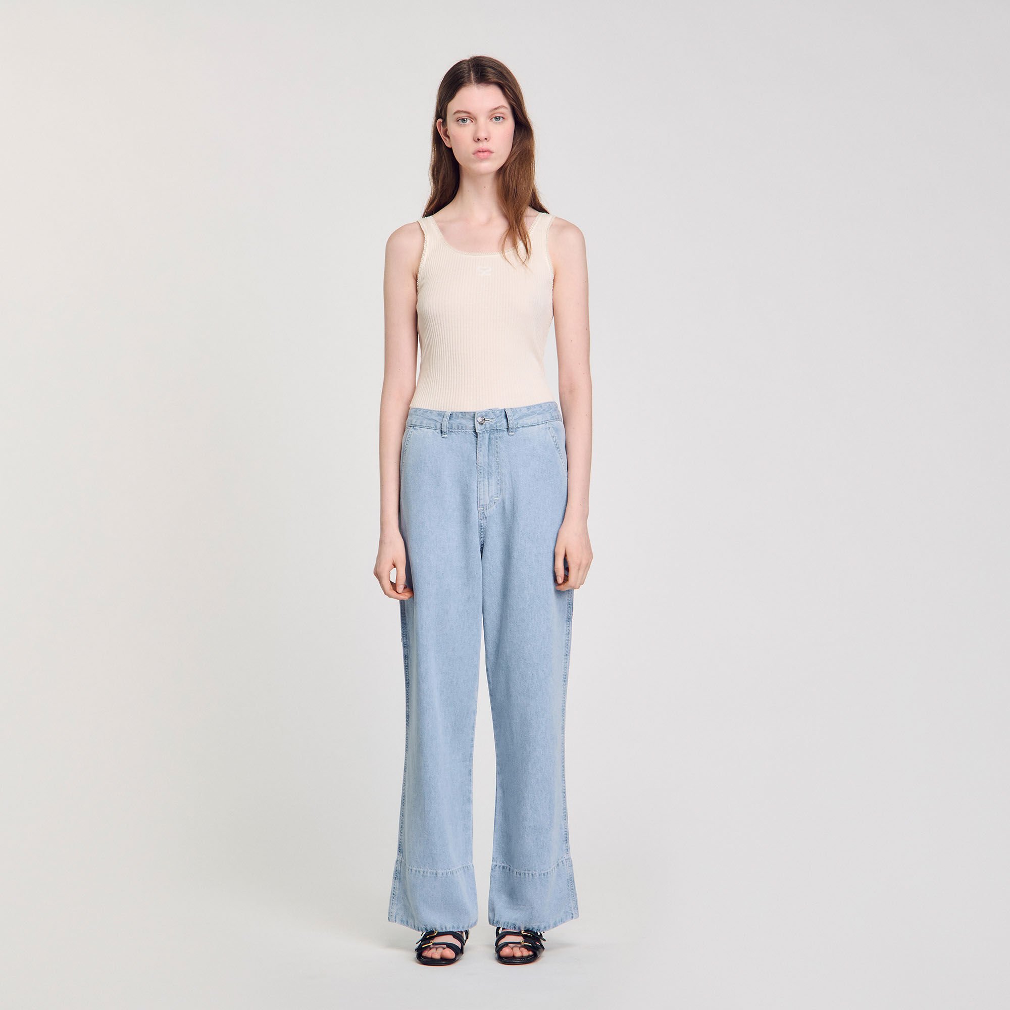Wide-leg jeans