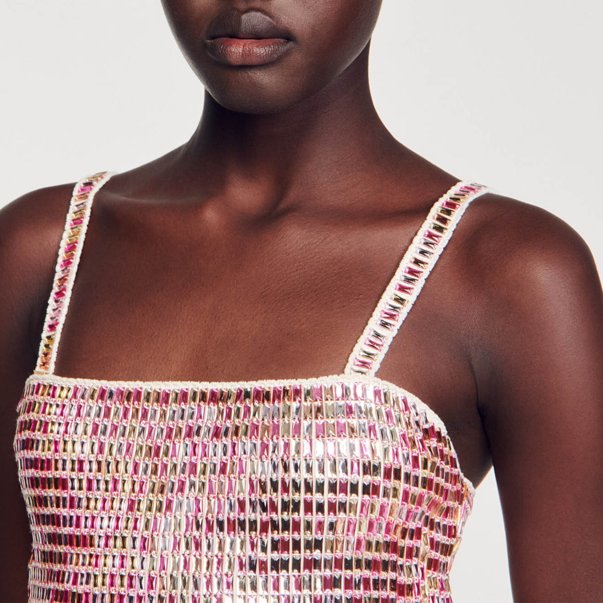 Short crop top with beads