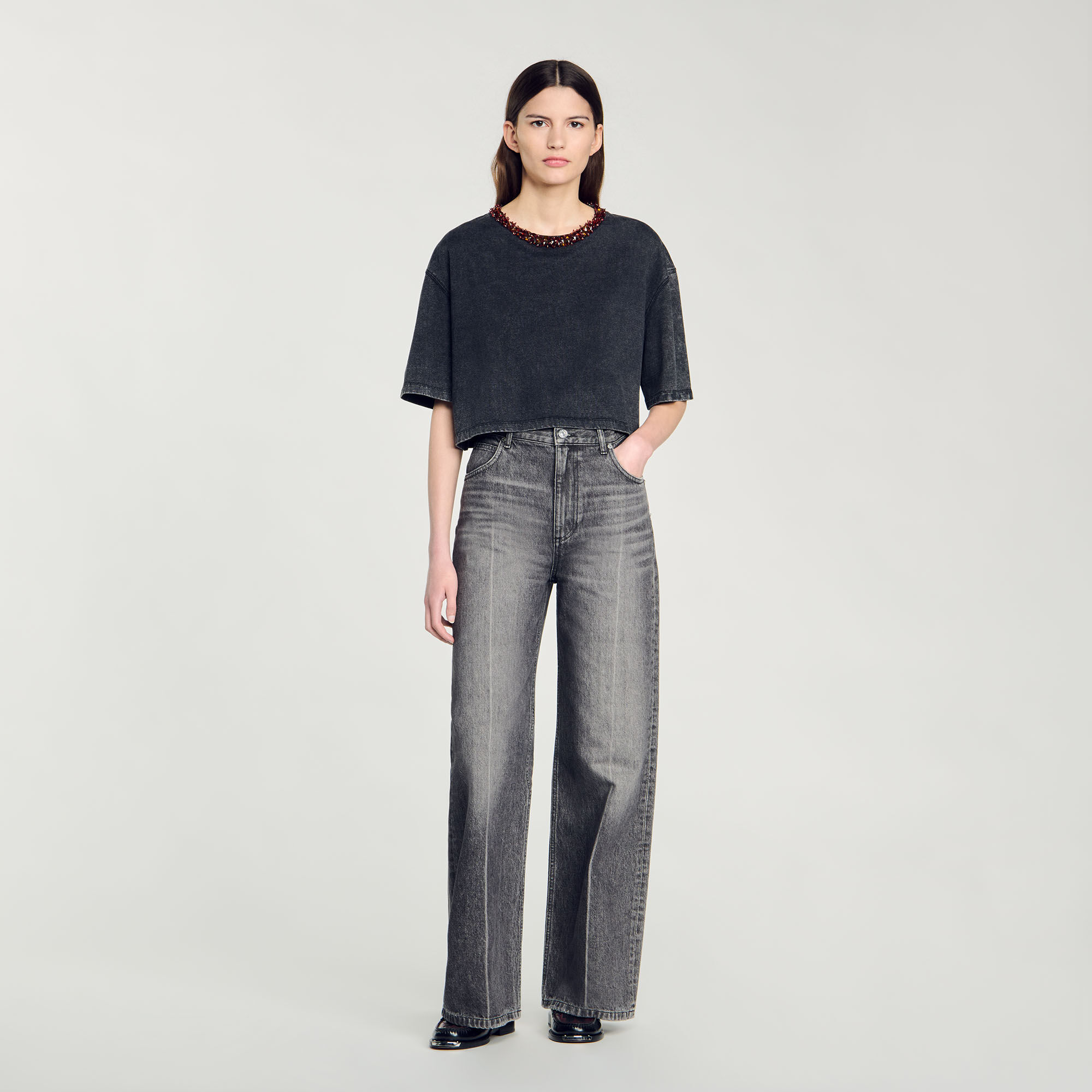Cropped beaded T-shirt