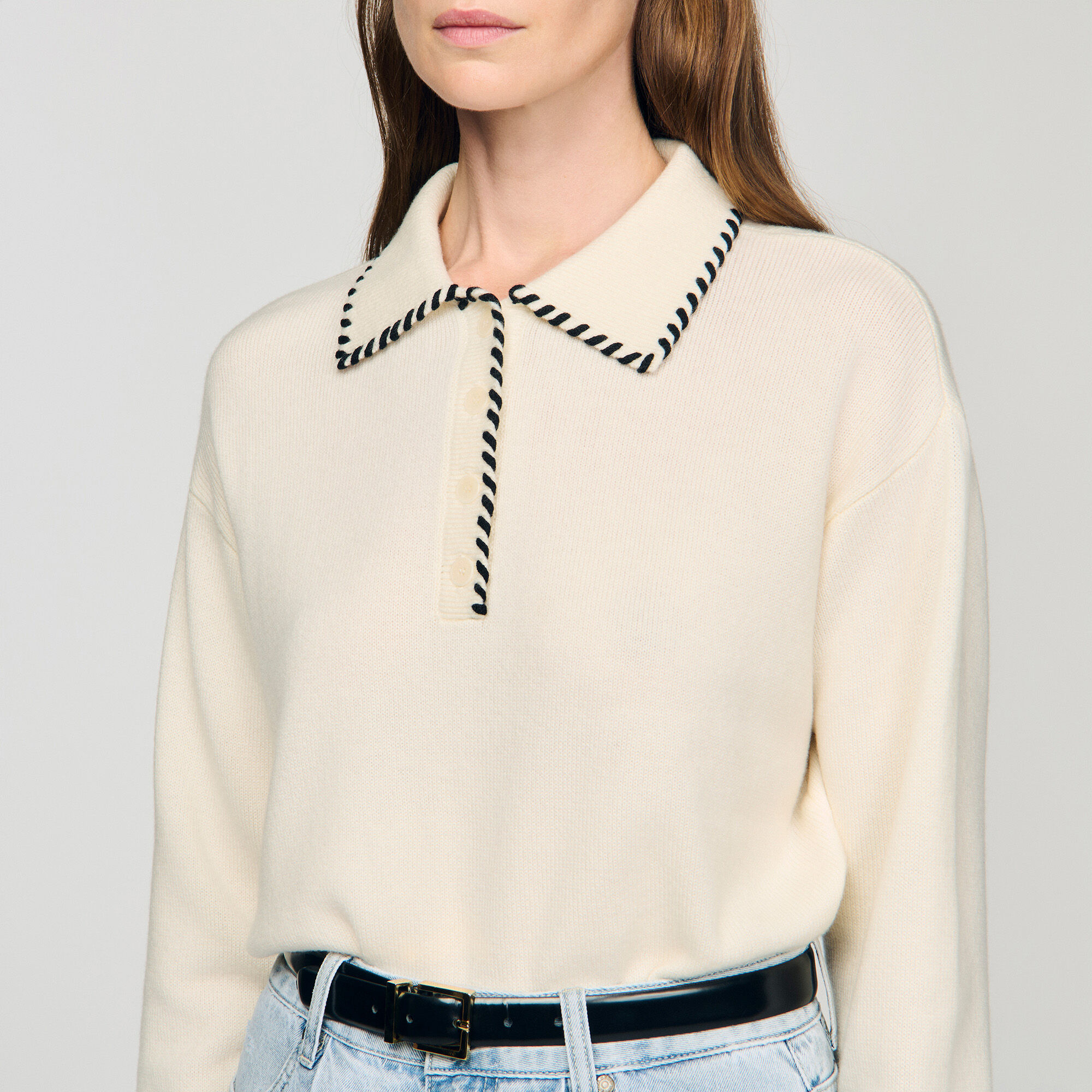 Contrast polo-neck knit sweater