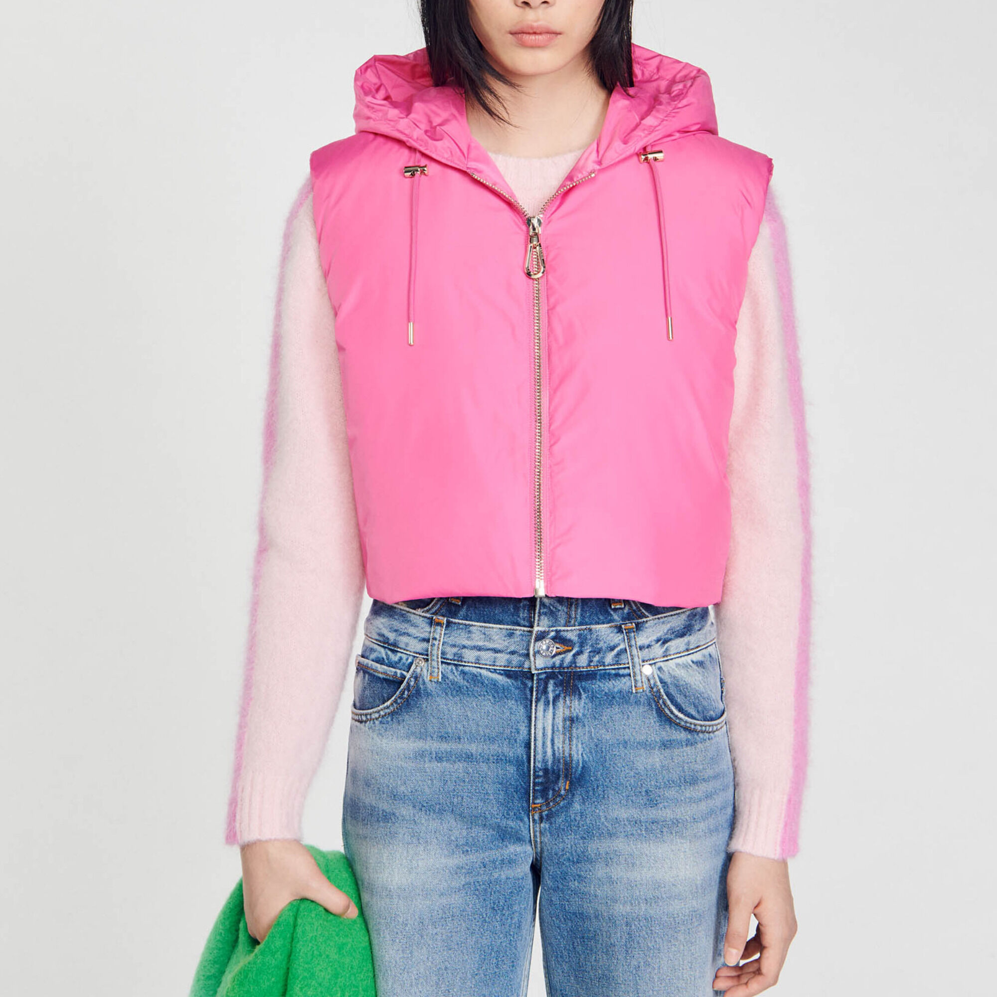Sleeveless puffer jacket