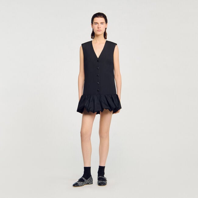 Short tailored dress with ruffle