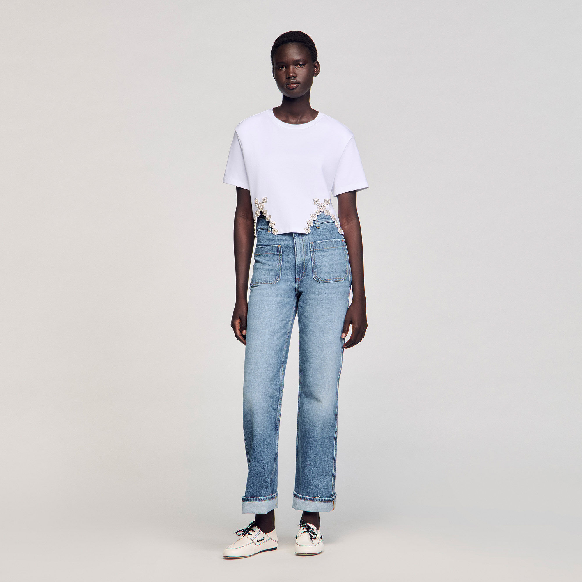 フランス発 Sandro 夏におすすめ クリスタル刺繍 クロップトップ Rhinestone crop top white / beige For Women | Sandro Paris