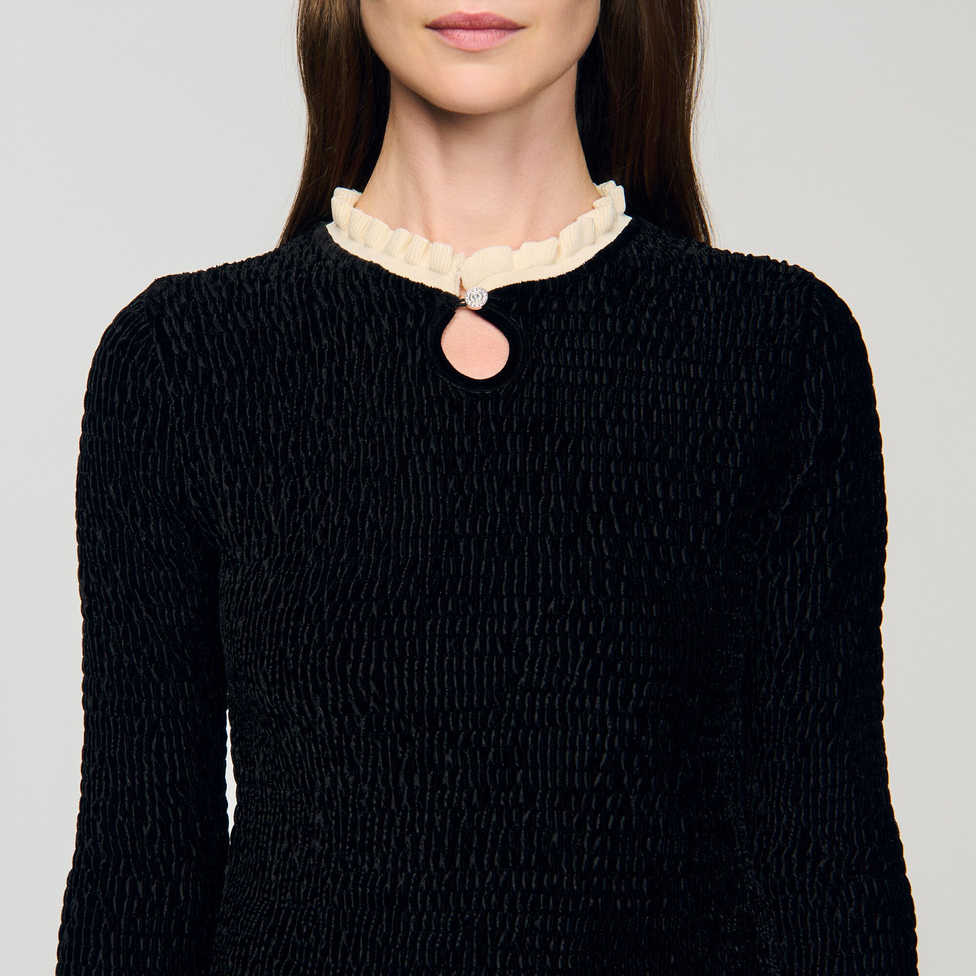Smocked long-sleeved shirt