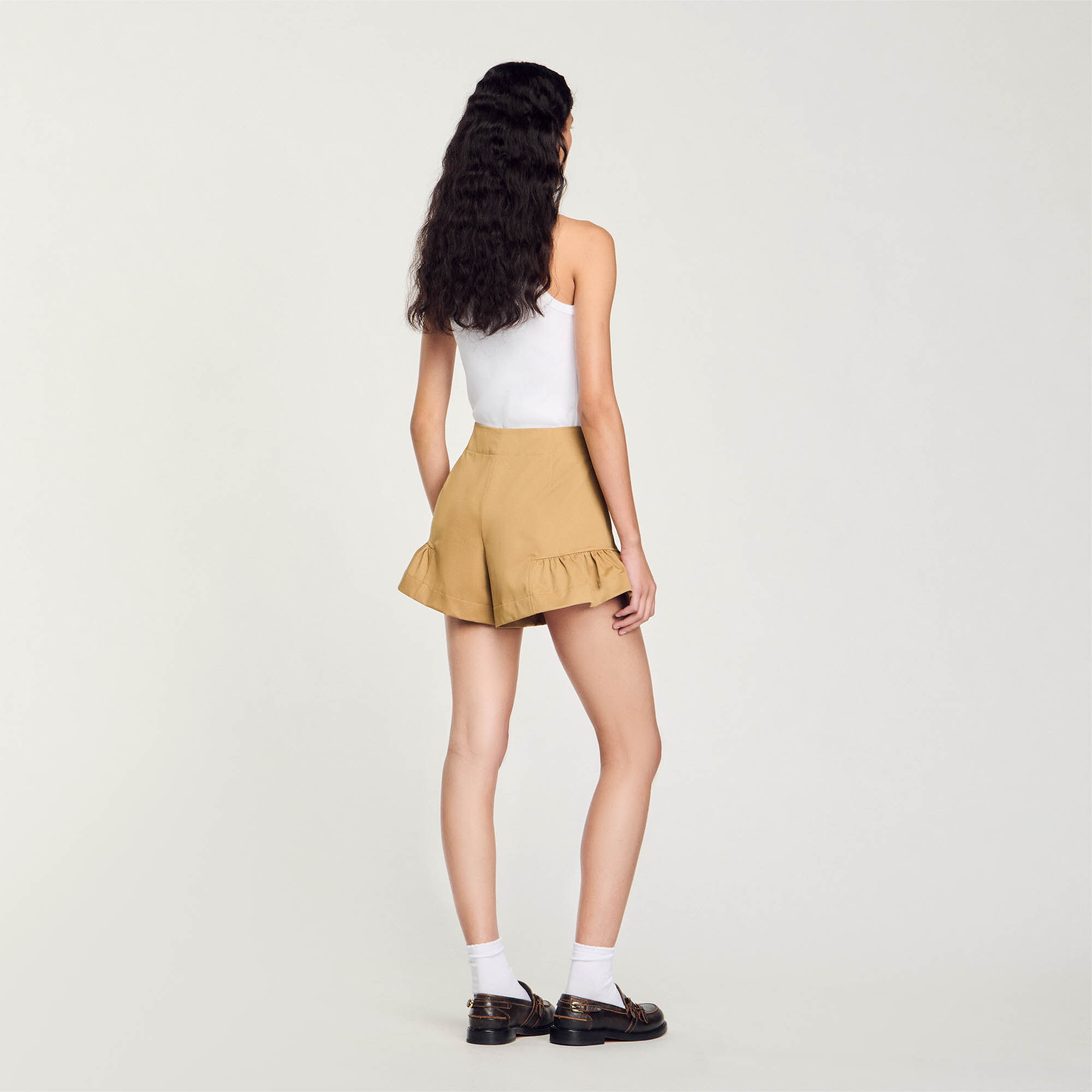 極美品 SANDRO サンドロ ハイウエスト ハーフパンツ ベージュ 36 極美品 SANDRO サンドロ ハイウエスト ハーフパンツ ベージュ 36