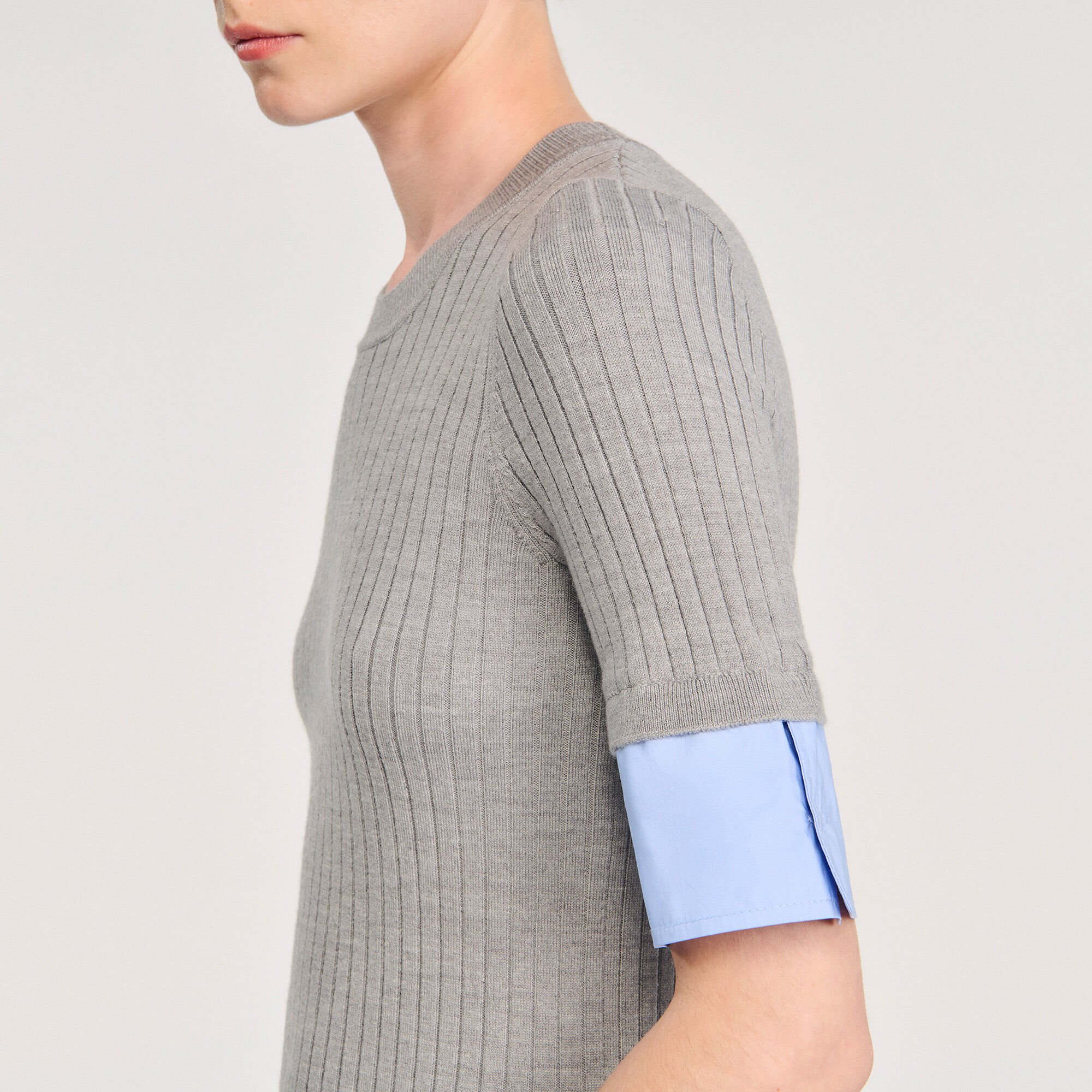 Sweater with contrast short sleeves