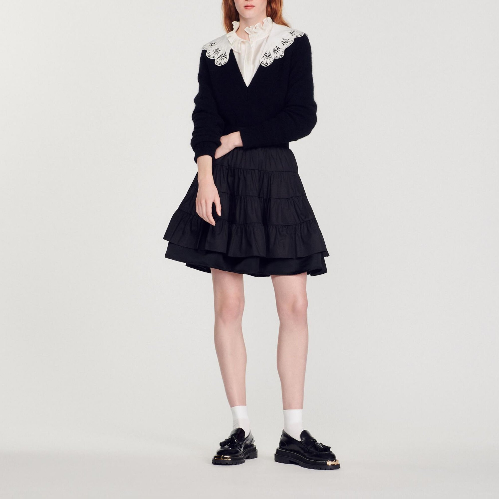 Poplin collar sweater