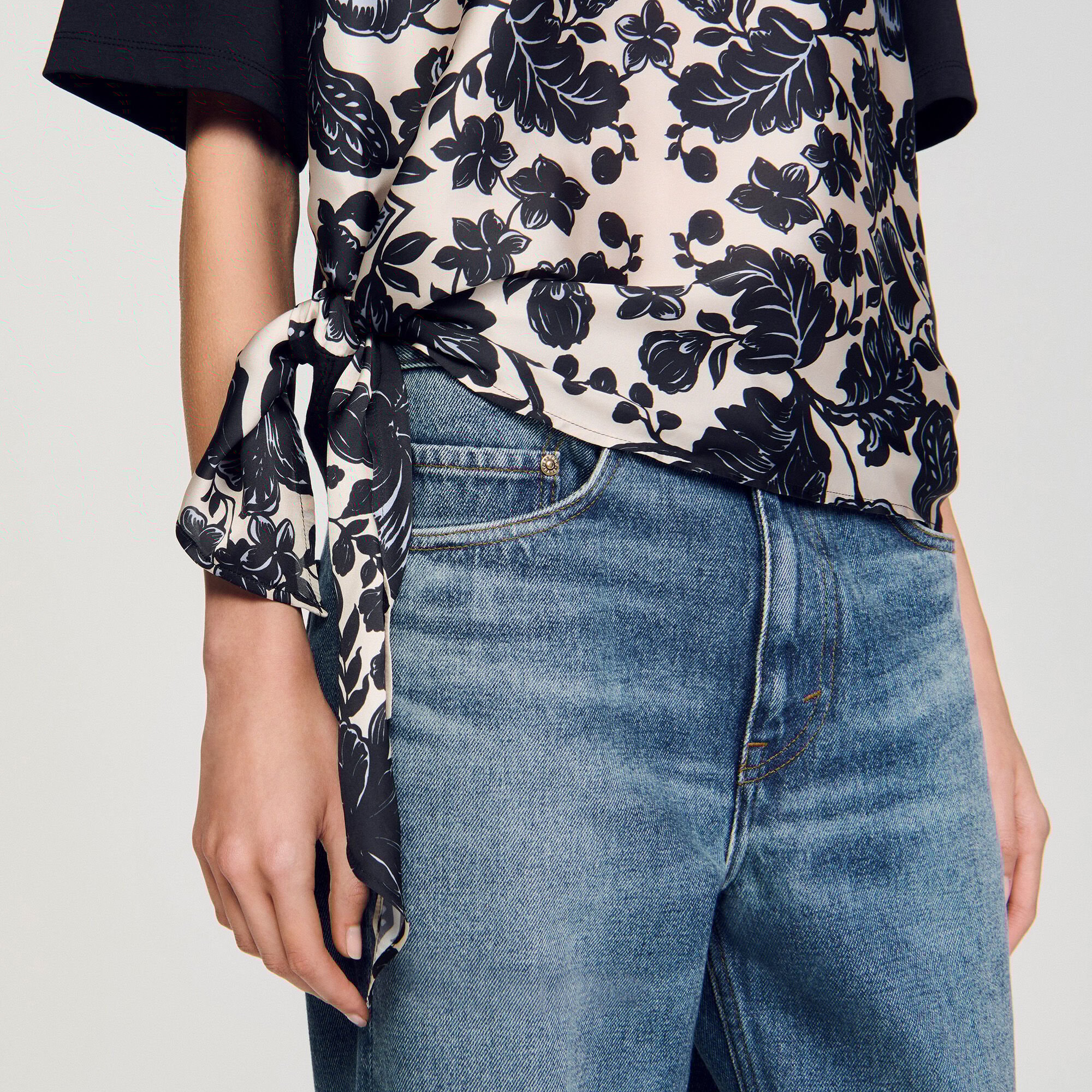Floral motif T-shirt
