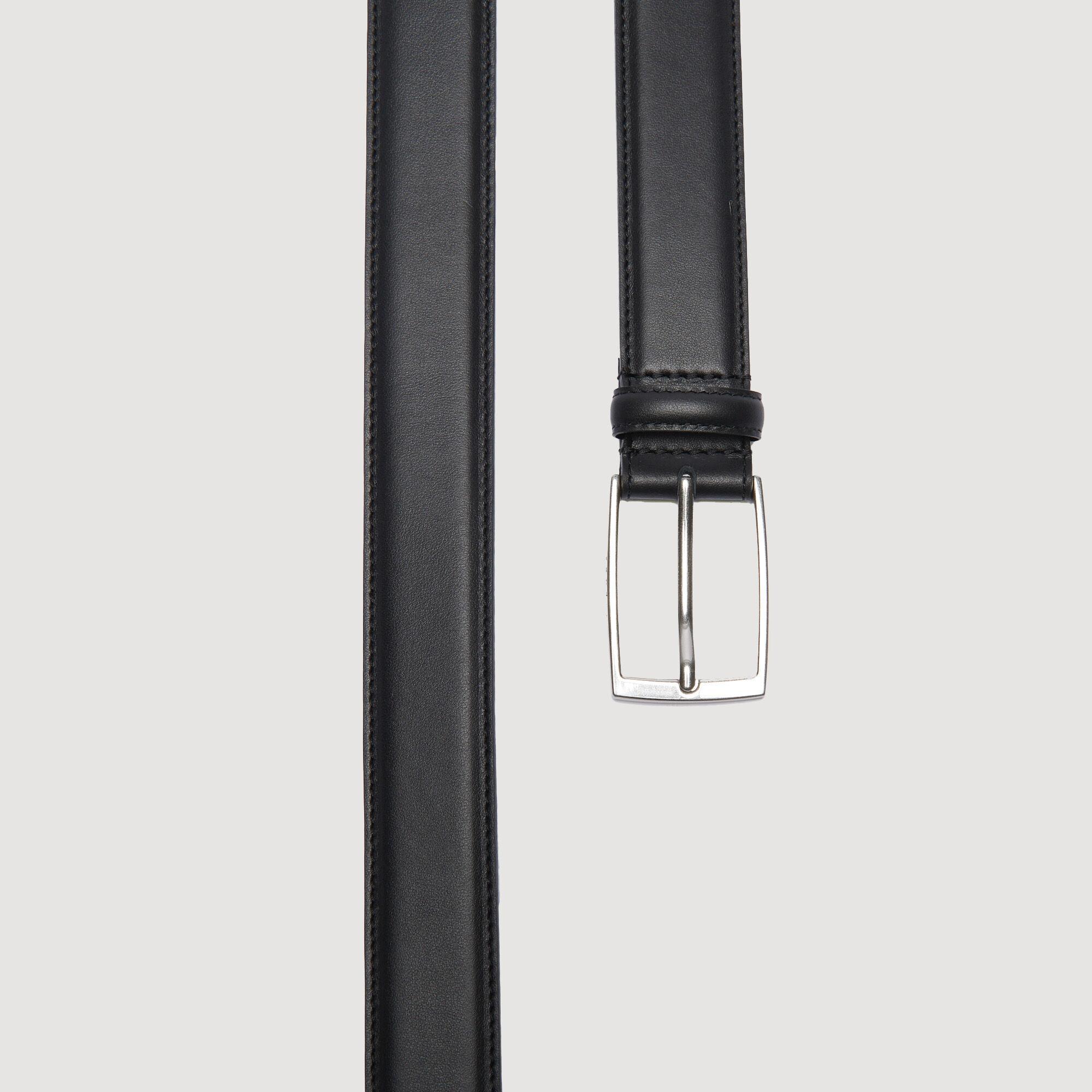 Smooth leather belt