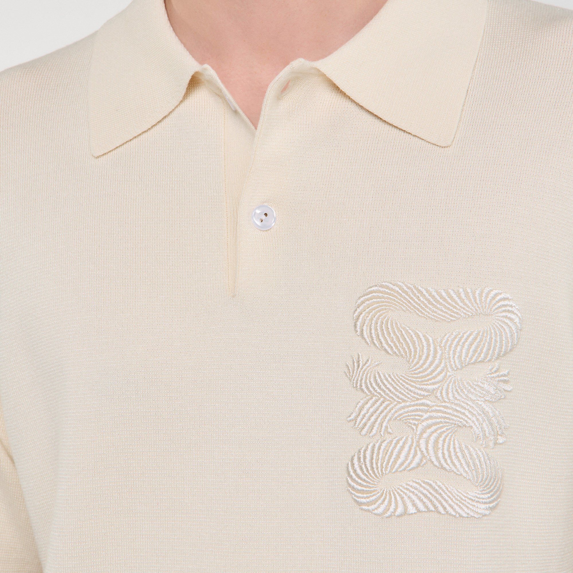 Polo with rope embroidery
