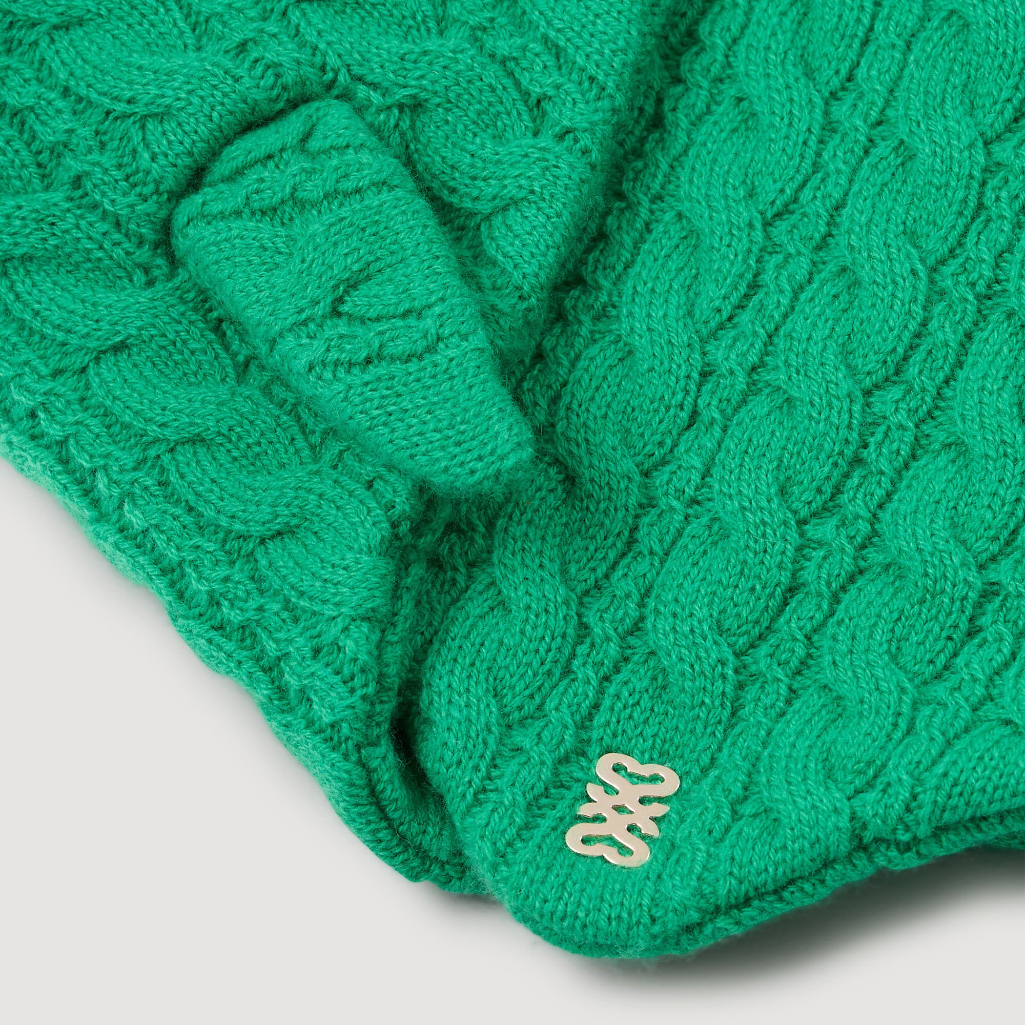 Cable knit bandana