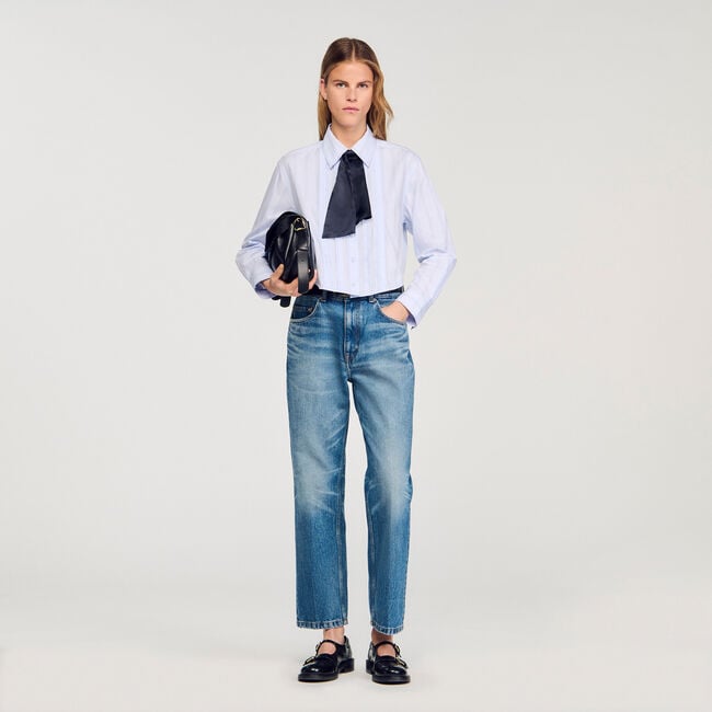 Cropped shirt with removable tie