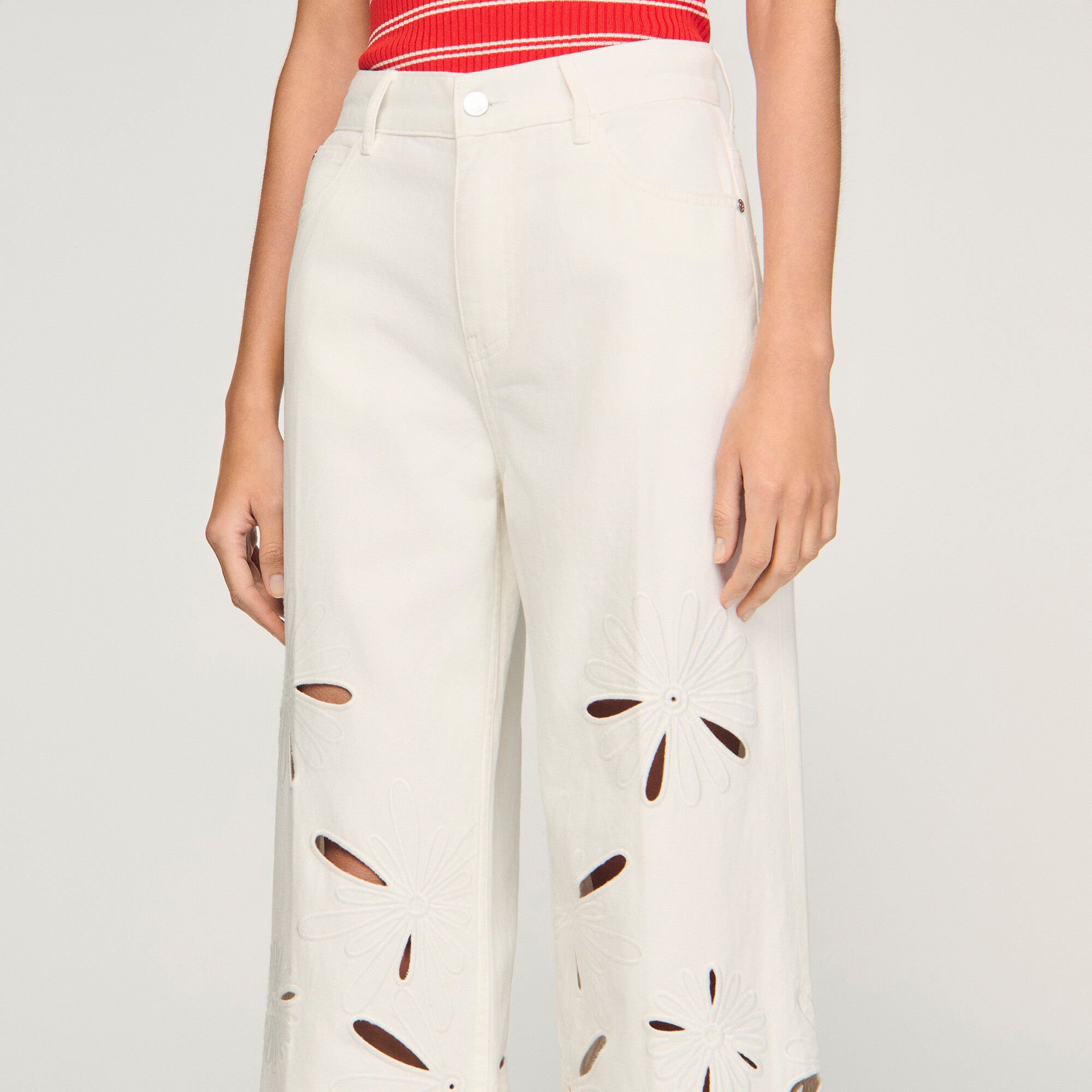 Wide-leg embroidered jeans