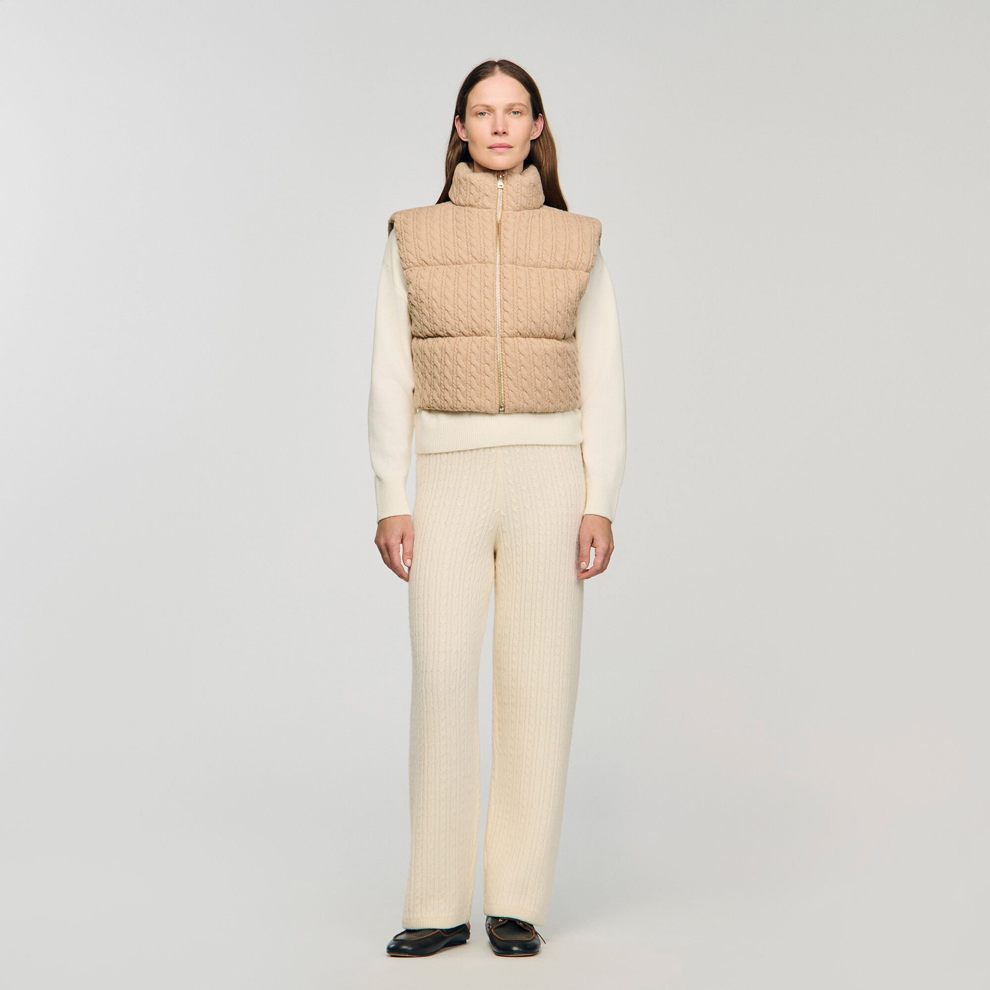 Cropped sleeveless puffer vest