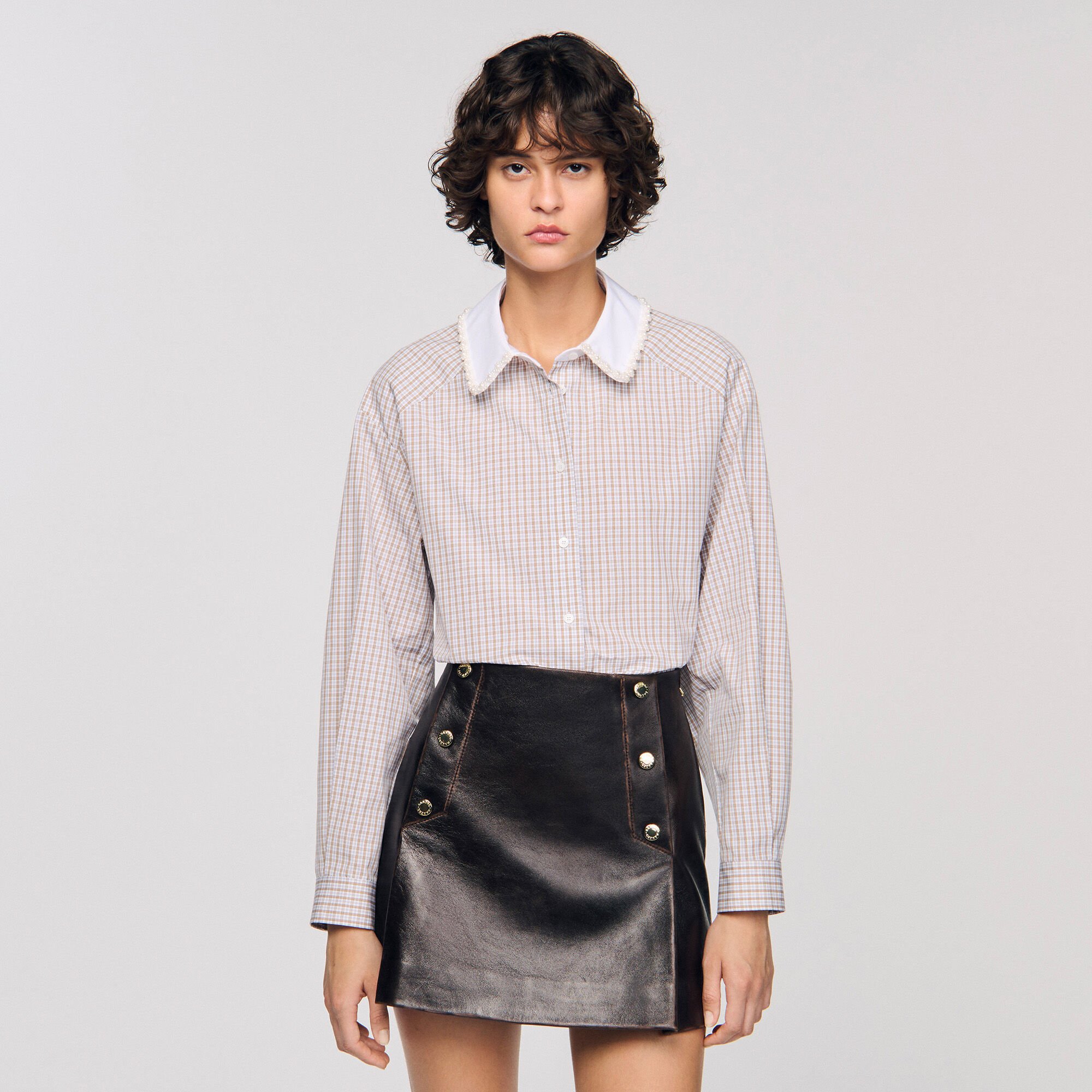 Plaid and pearl collar shirt