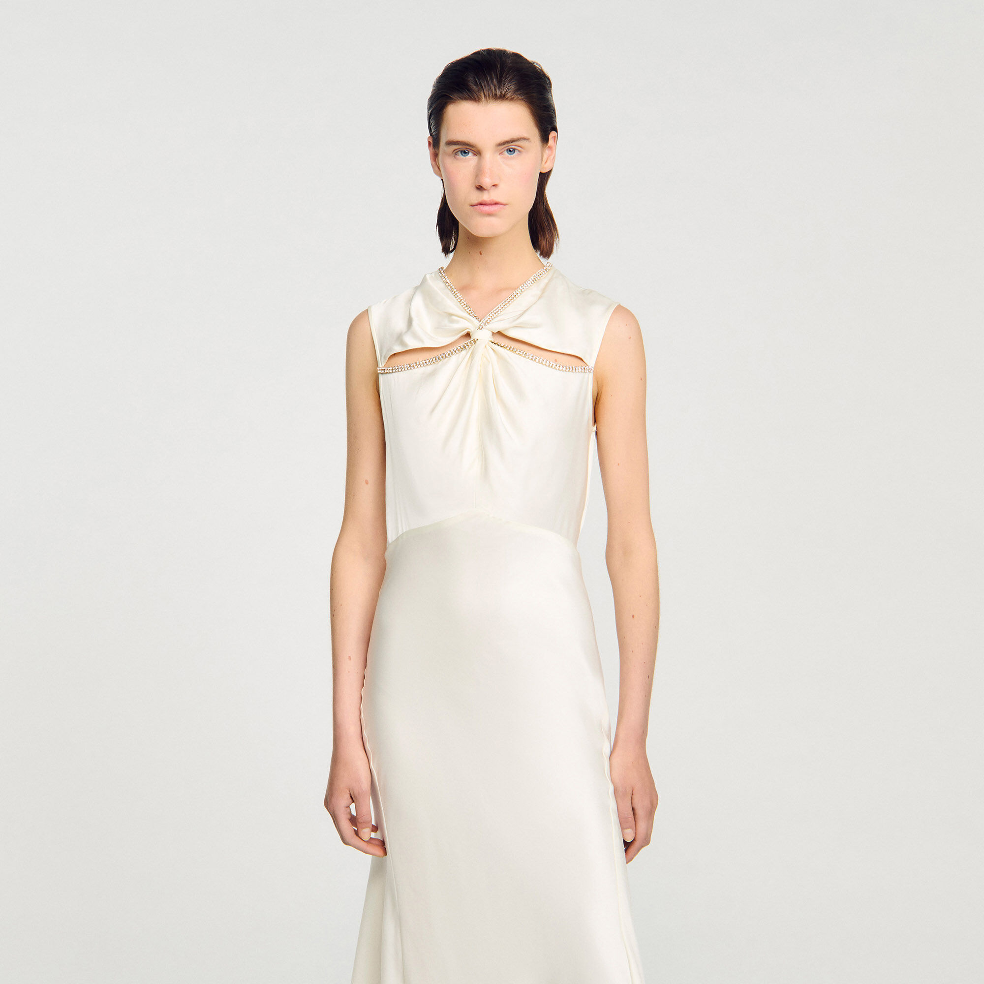 フランス発 Sandro 上品 サテン ラインストーン ミディドレス Satin maxi dress with rhinestones white / beige For Women
