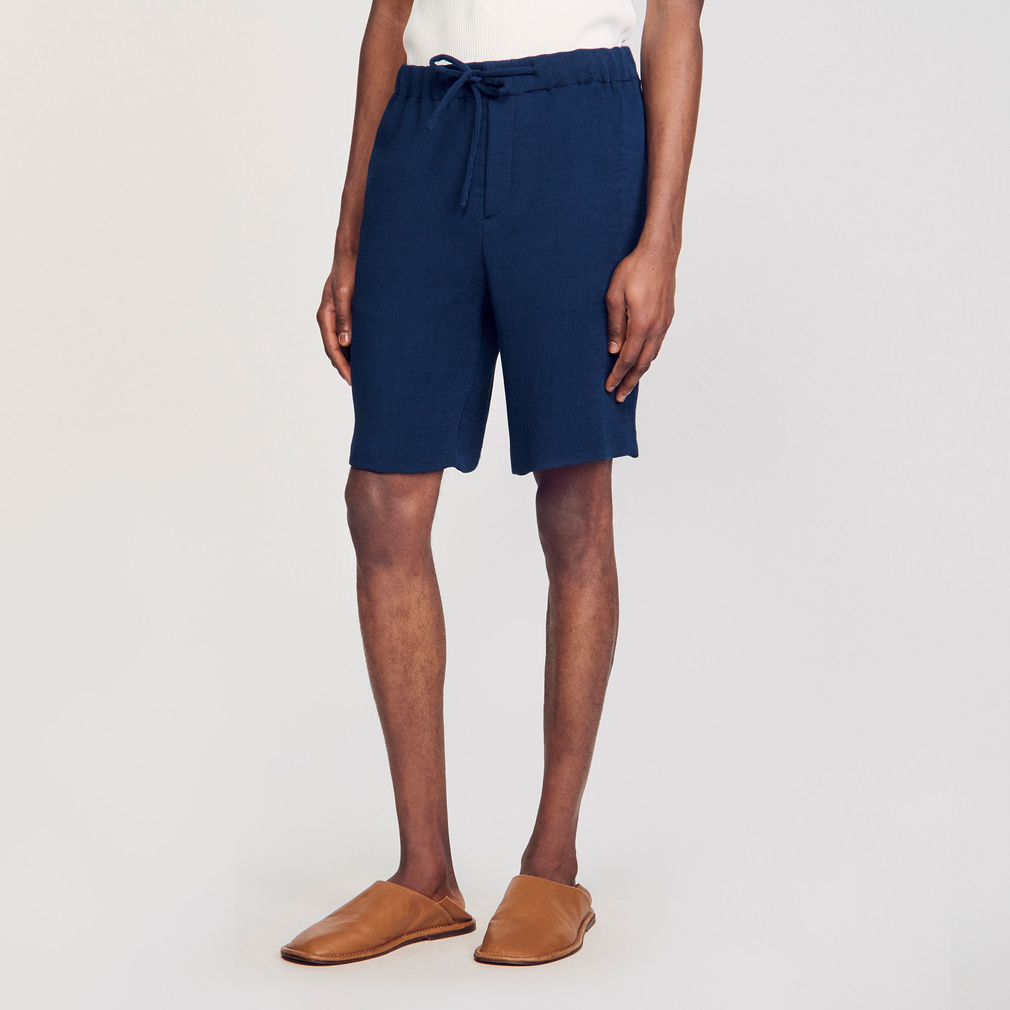 Pleated Bermuda shorts