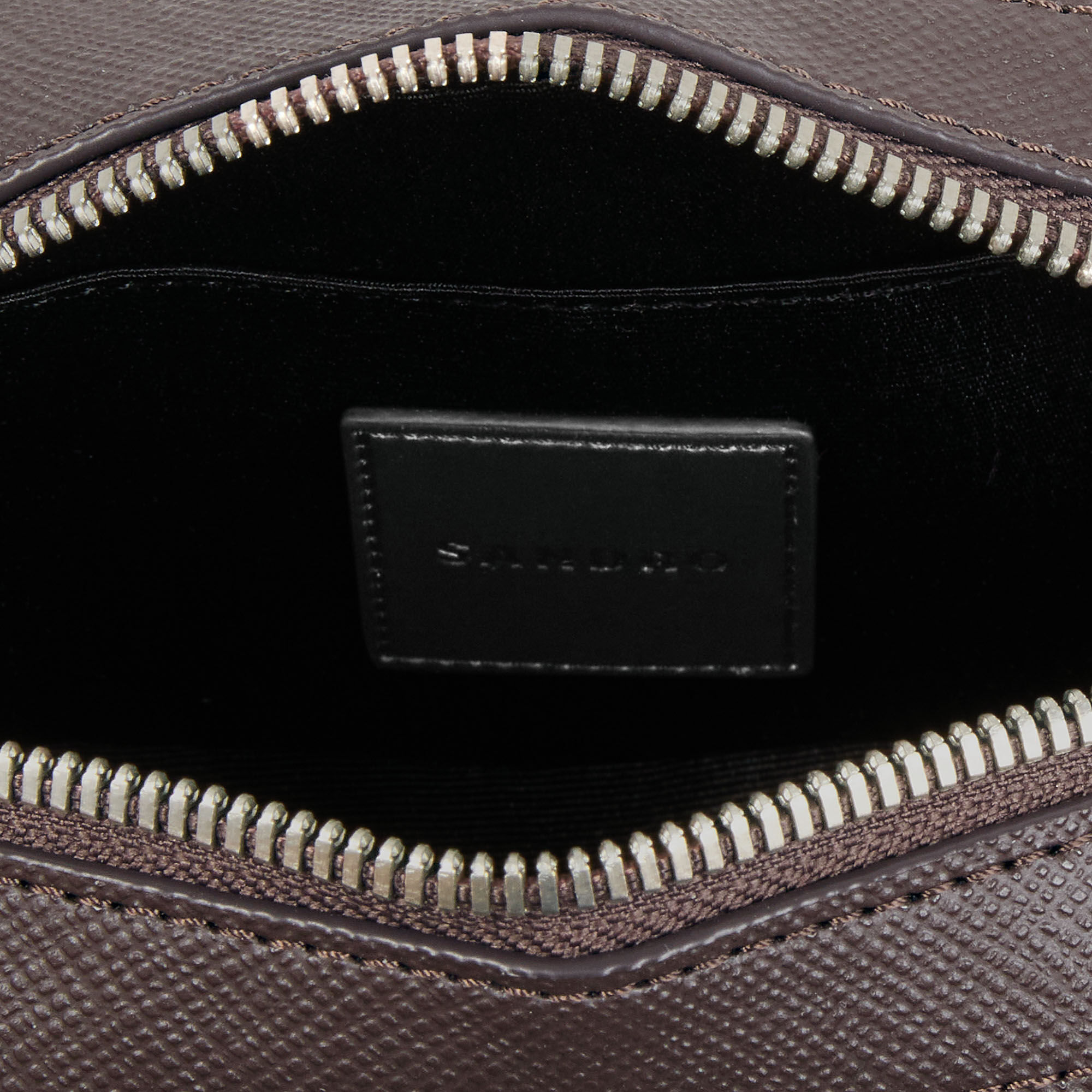 フランス発 Sandro 高級感あふれる! 小さな再生レザー バッグ Small reconstituted leather bag brown for Men | Sandro Paris