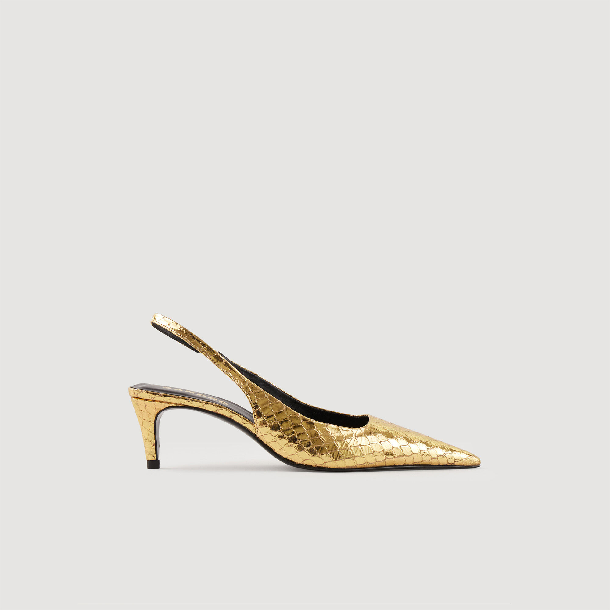 Slingback pumps