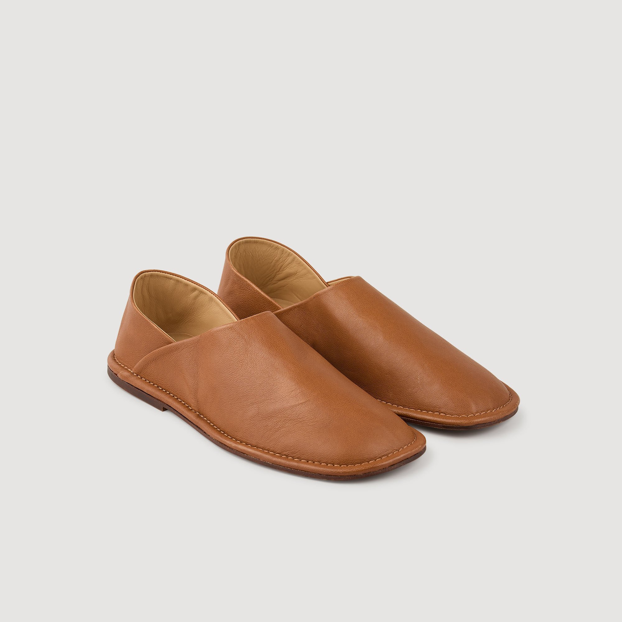 Grained leather slippers
