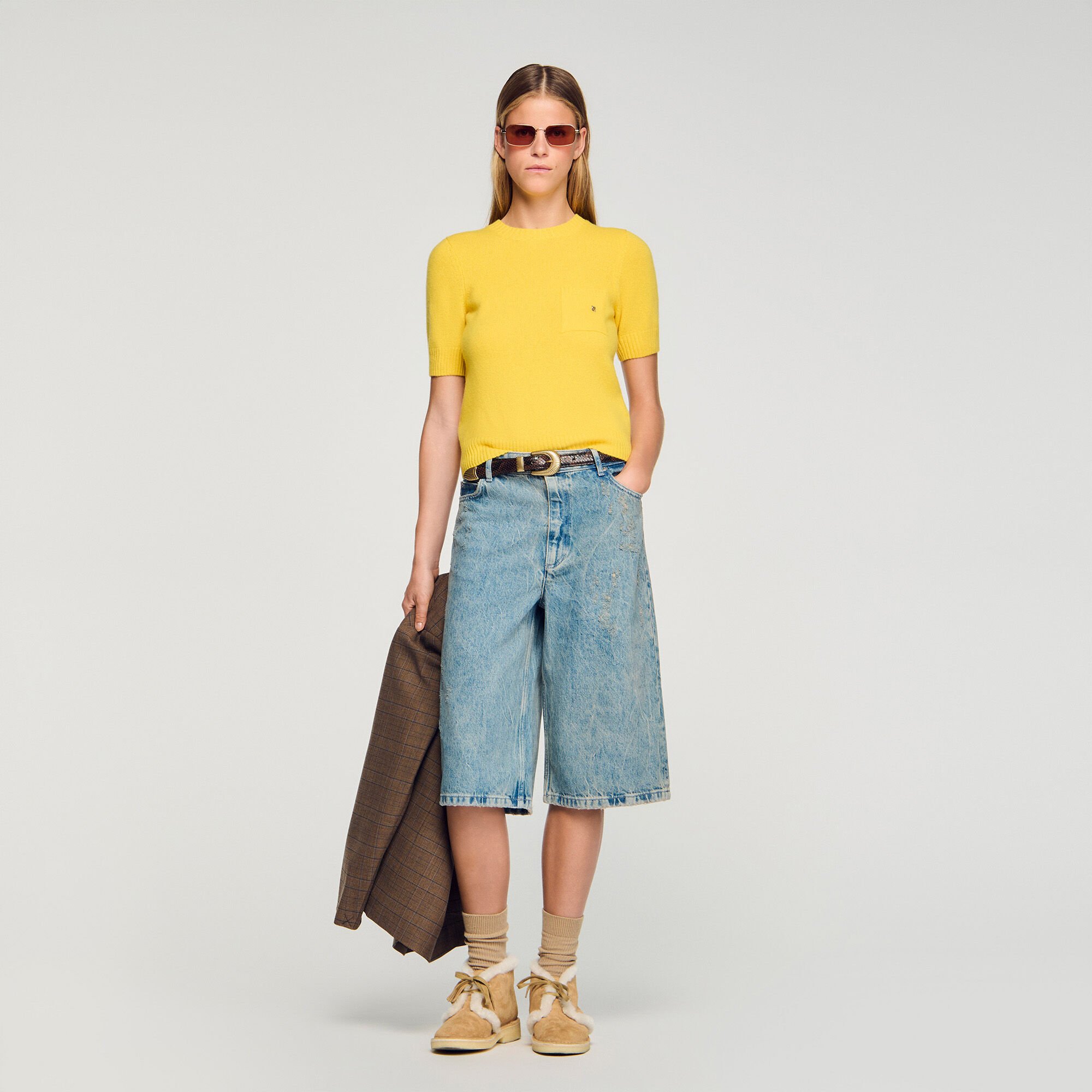 Short-sleeve sweater
