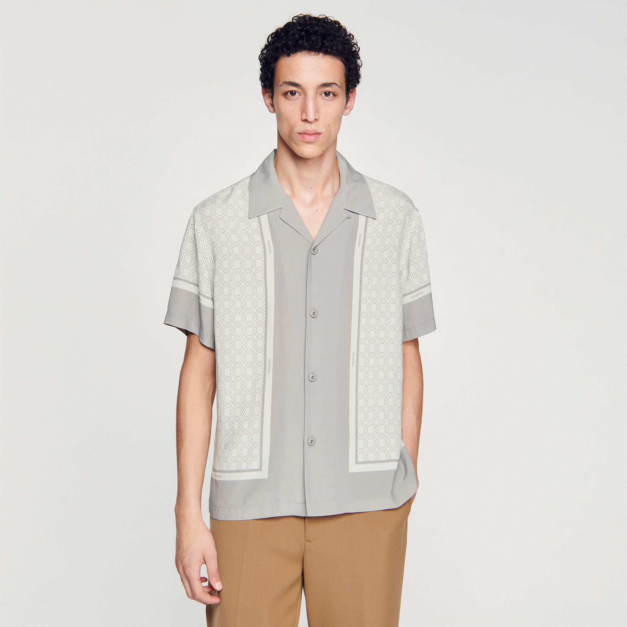 Short-sleeved patterned shirt