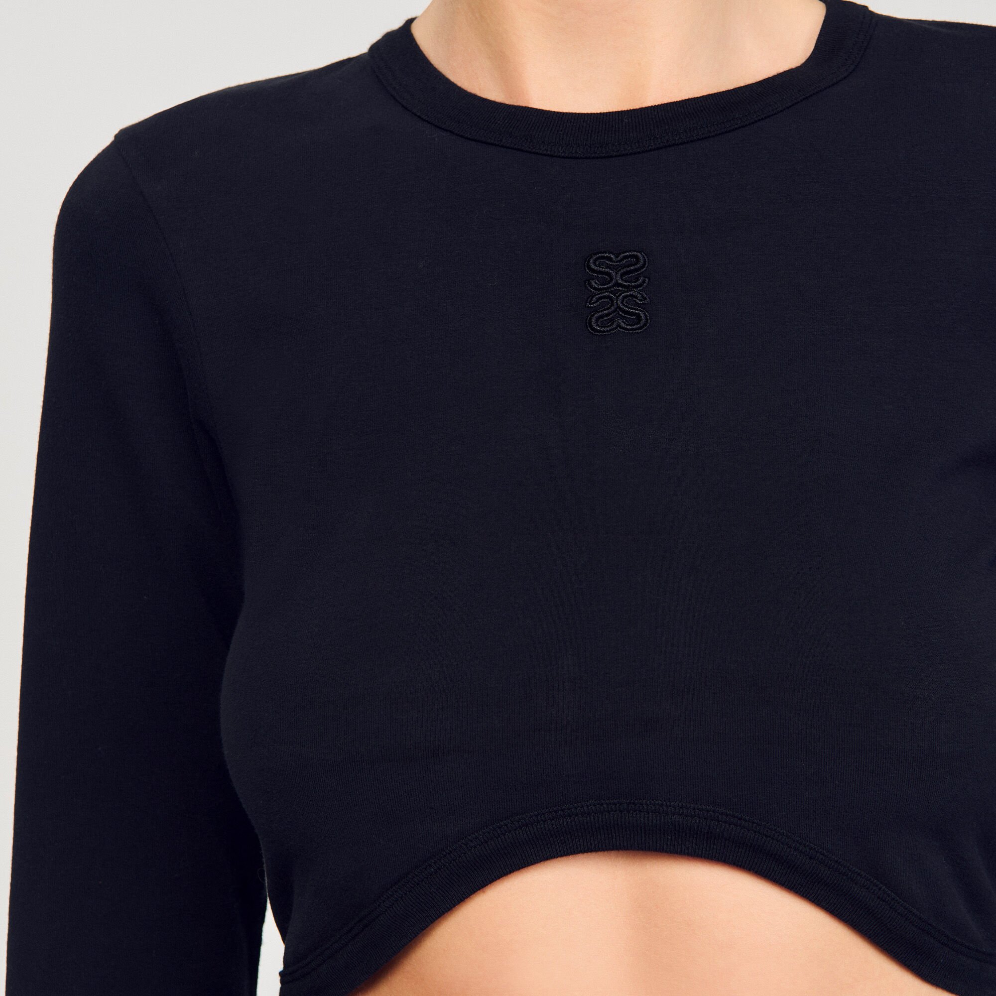 Cropped embroidered T-shirt