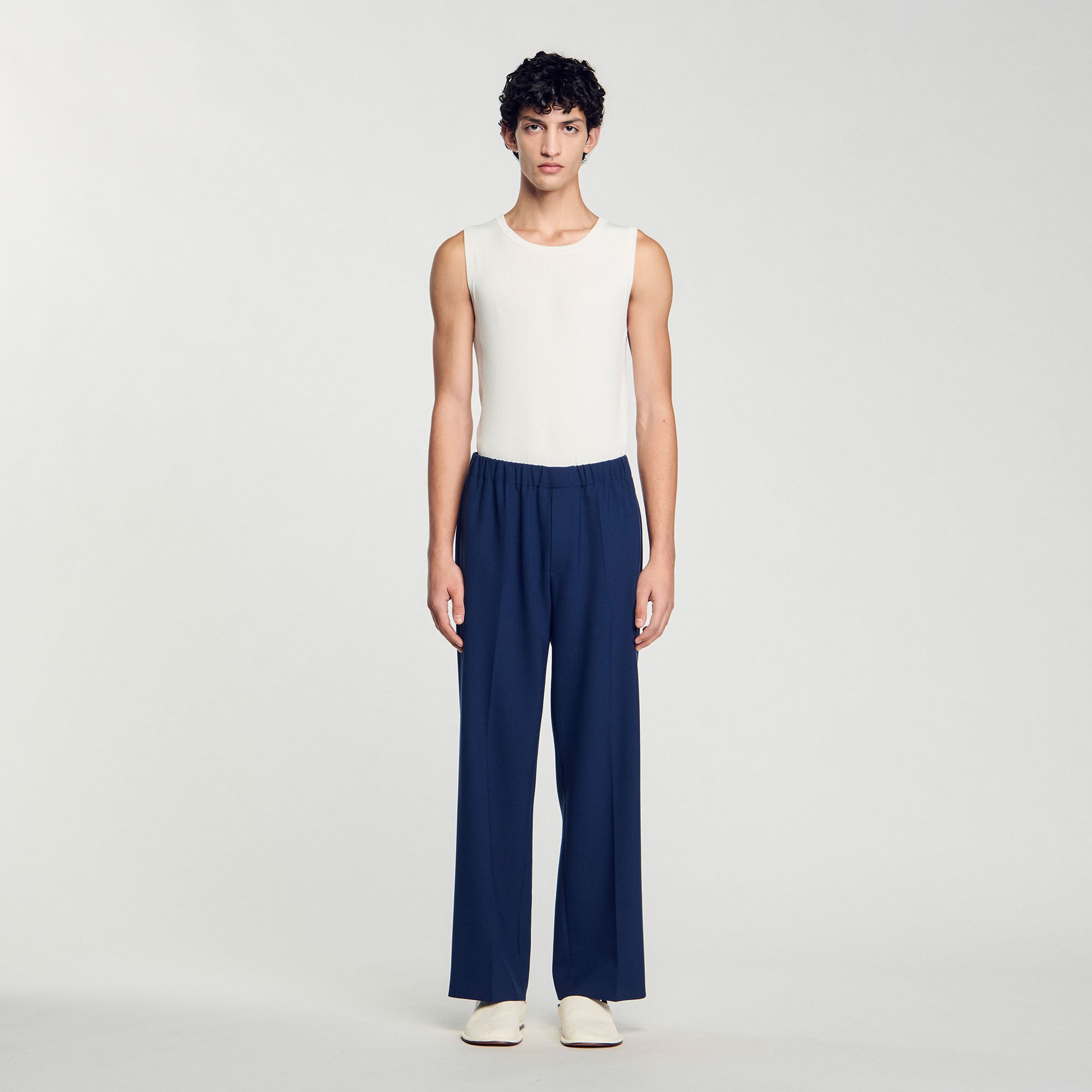 Wide-leg trousers