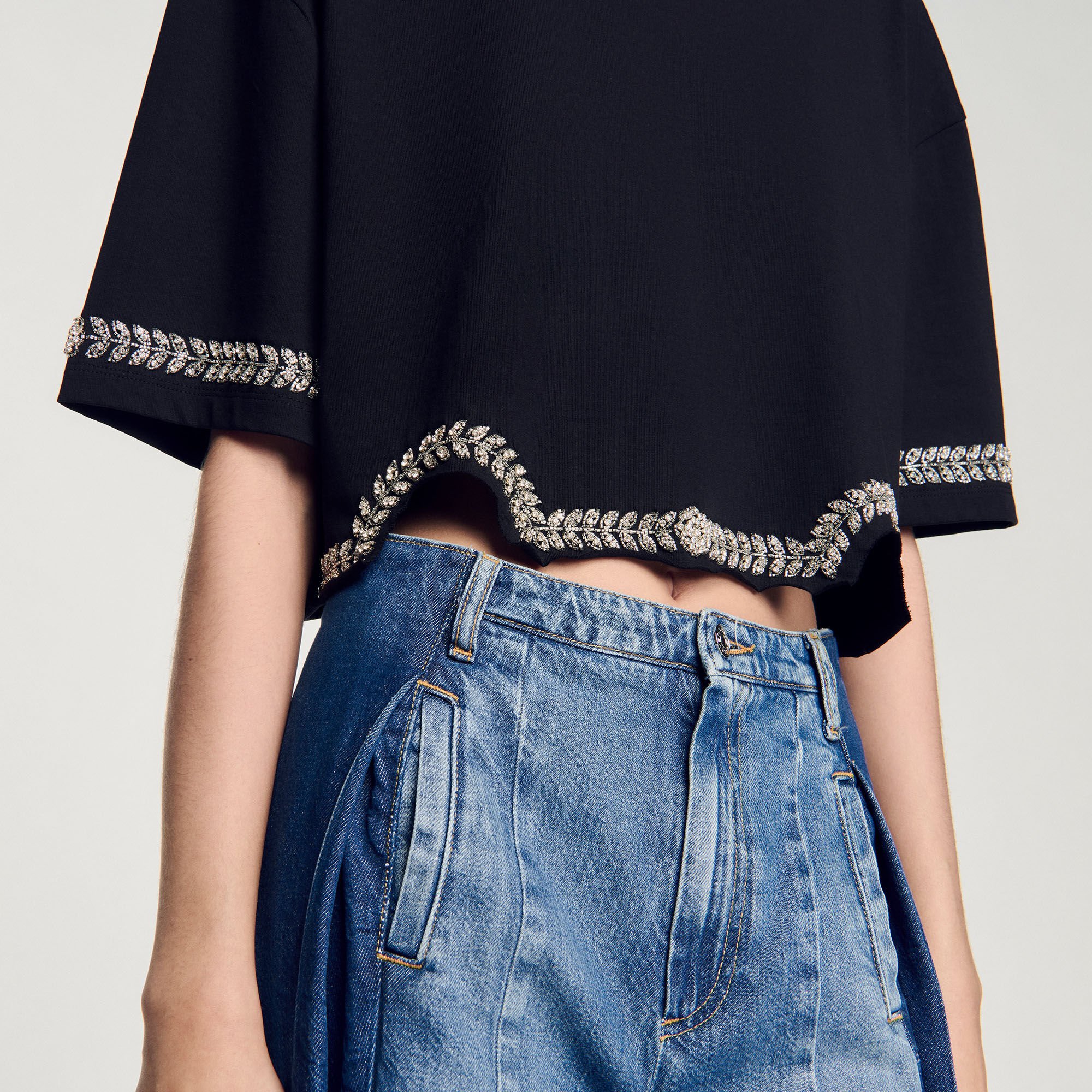 Rhinestone cropped T-shirt