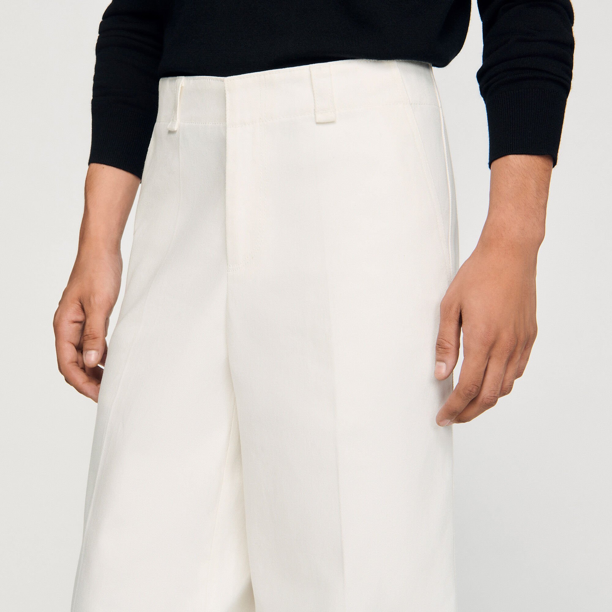 Wide-leg trousers