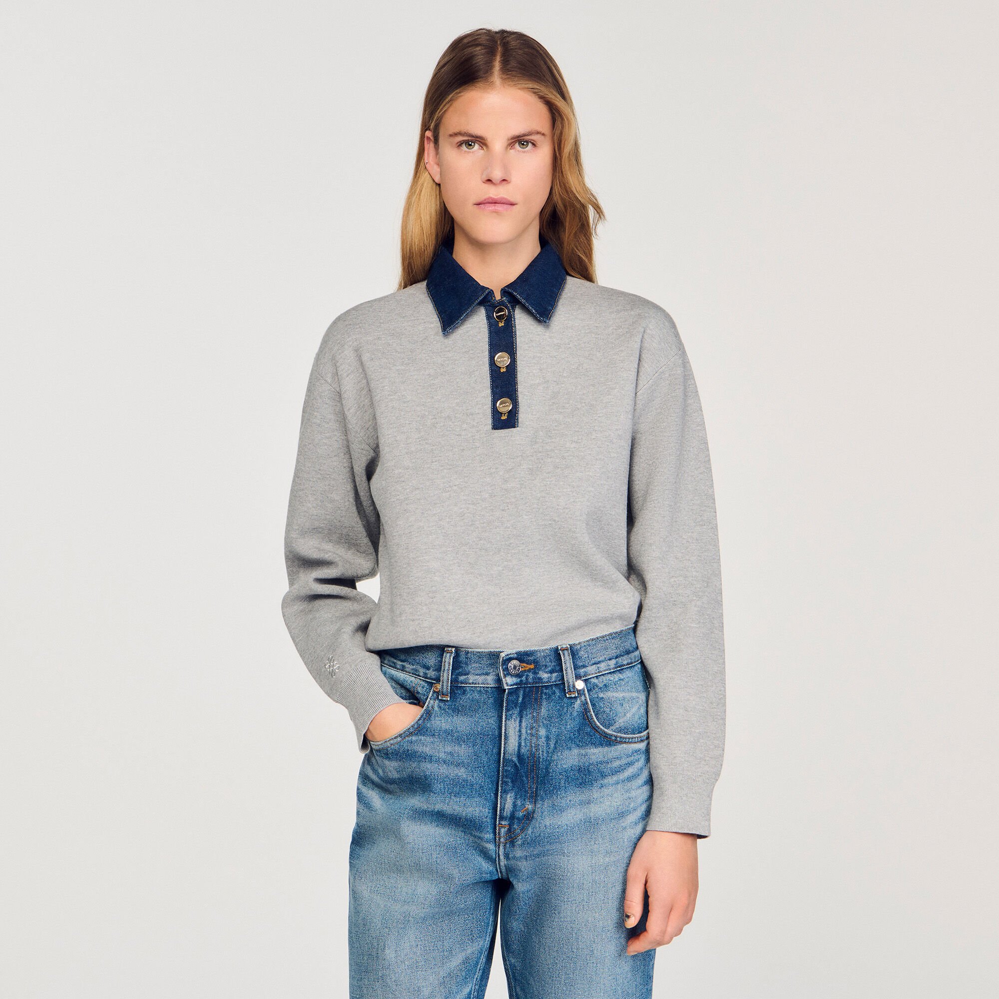 sweater with denim collar