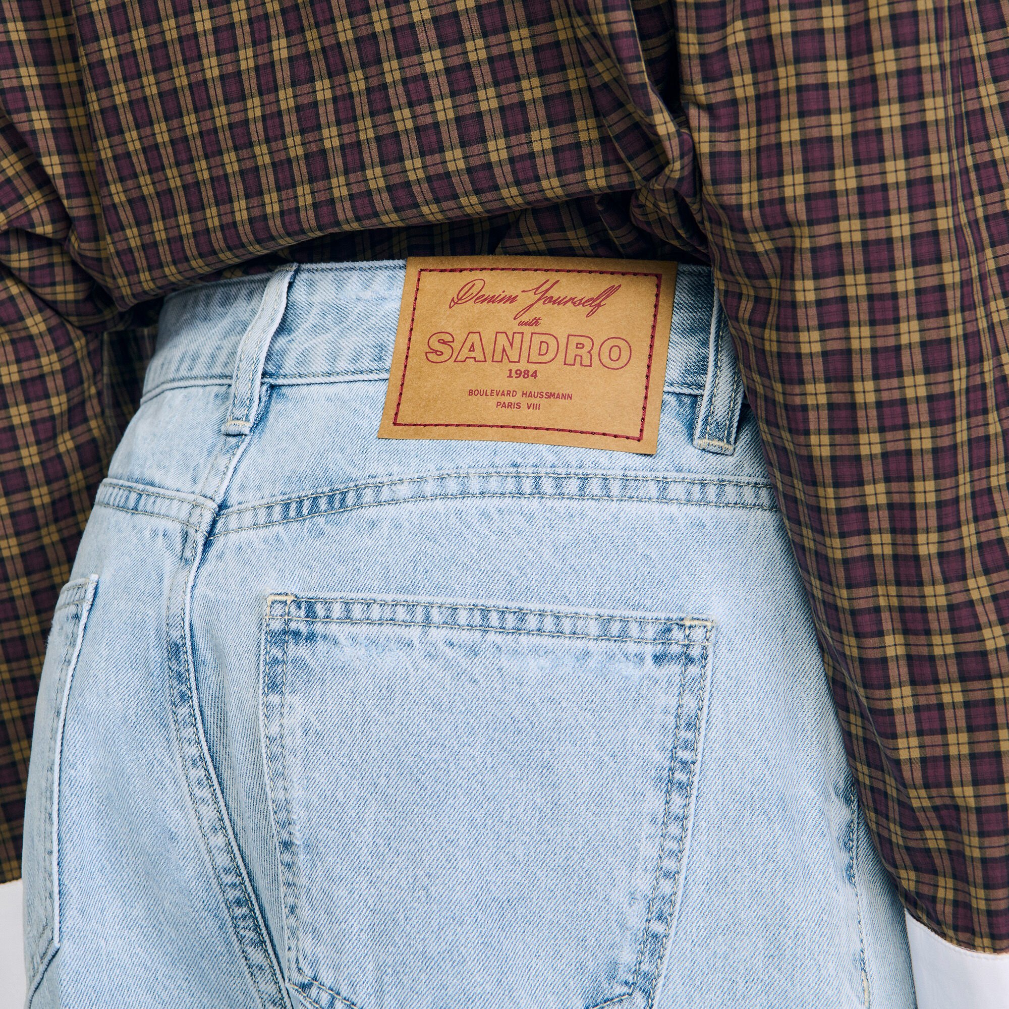 Straight-leg jeans