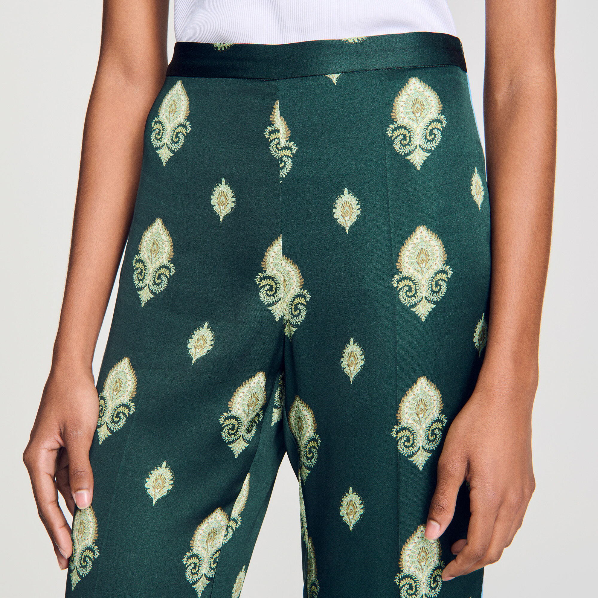 Paisley-print flowy trousers in Green for Women | Sandro Paris