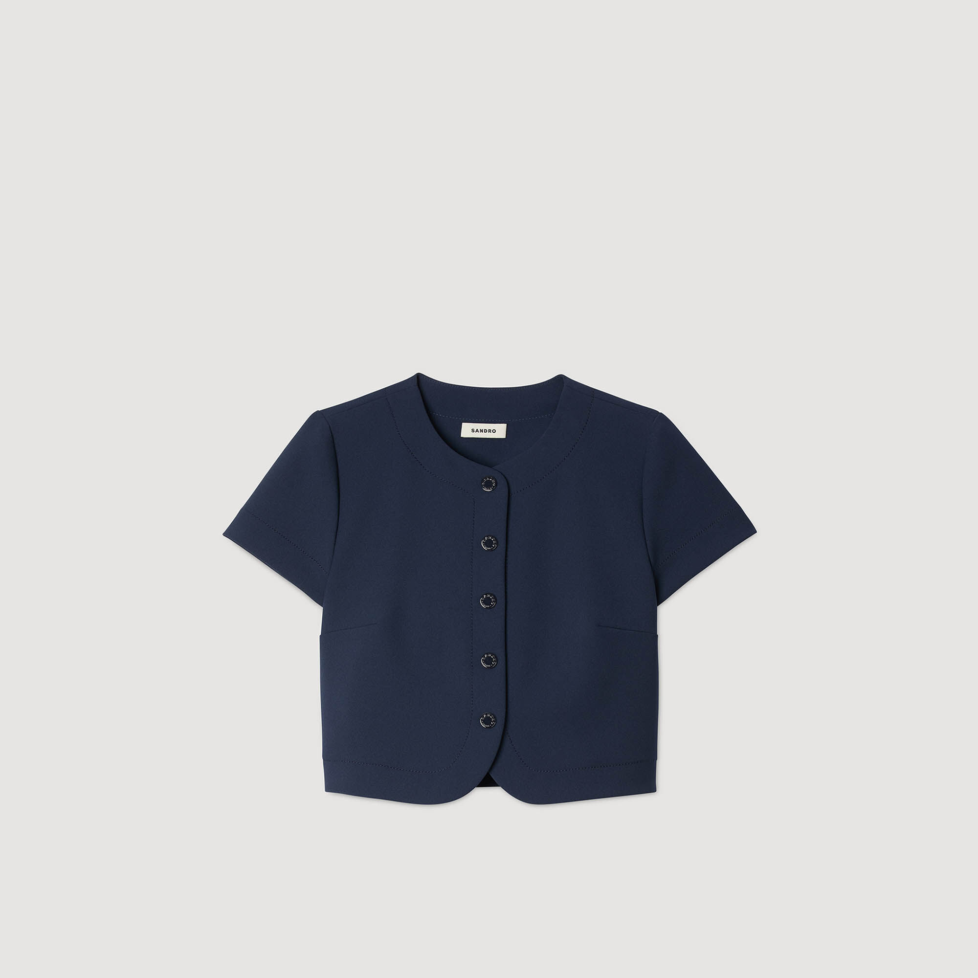 Rounded hem buttoned crop top