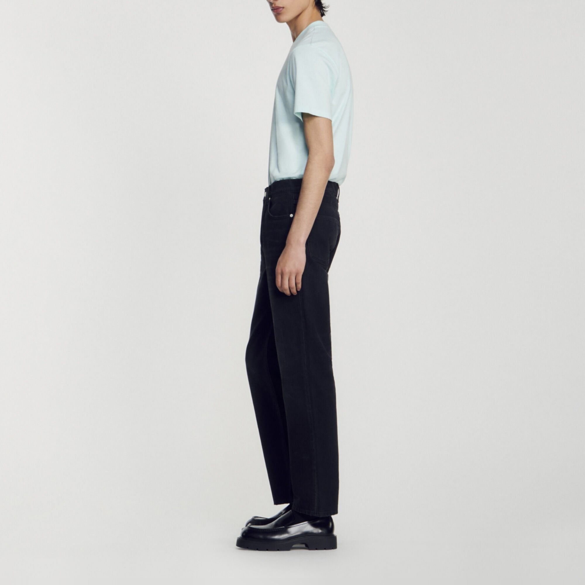 Straight-leg jeans
