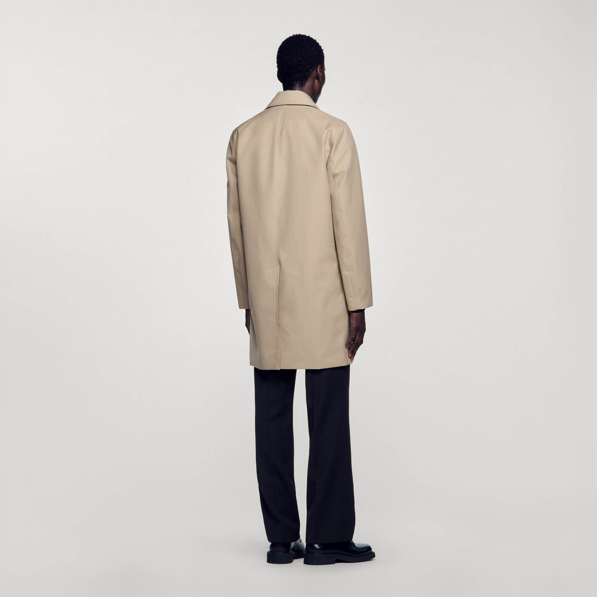 Straight-cut waterproof jacket