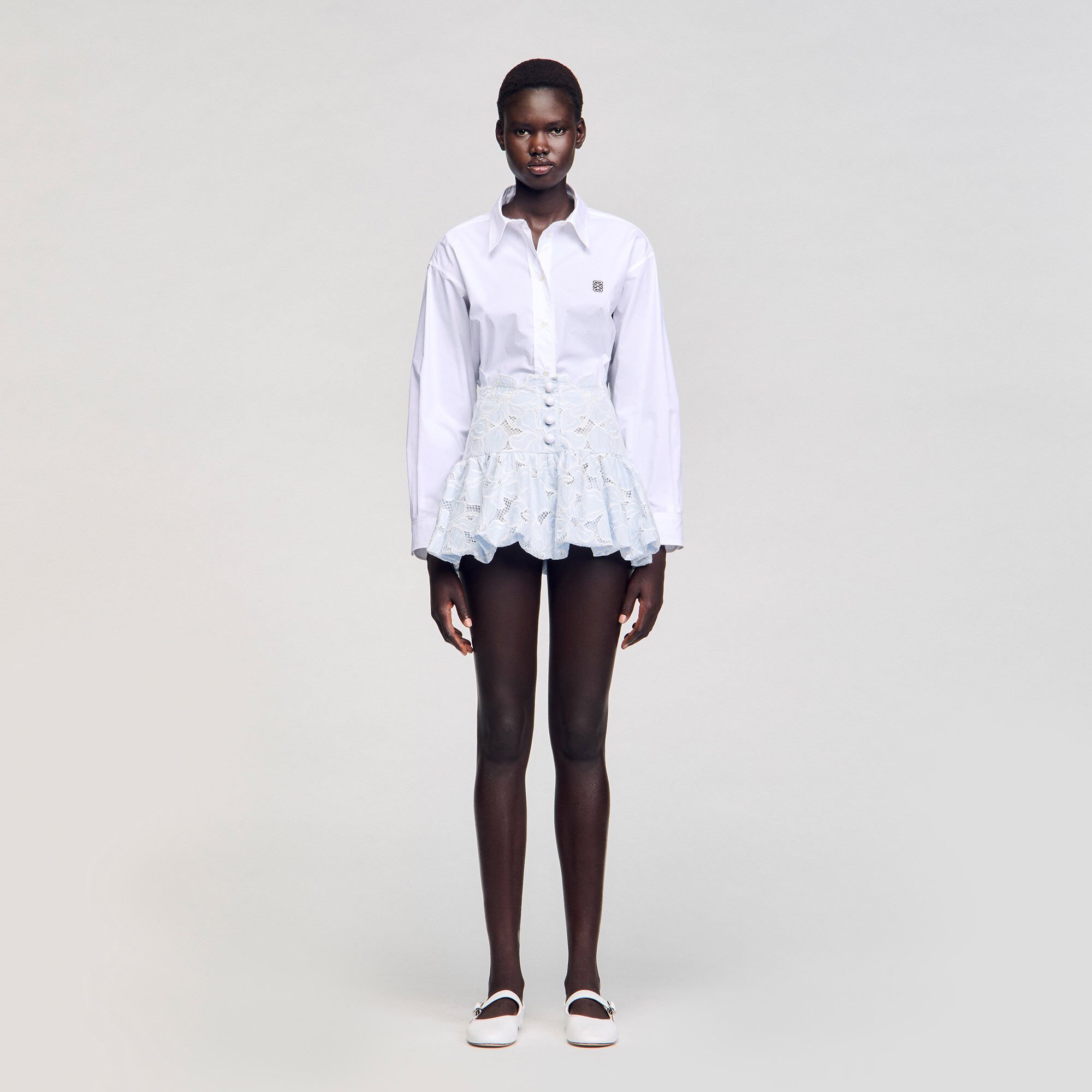 Short guipure skirt