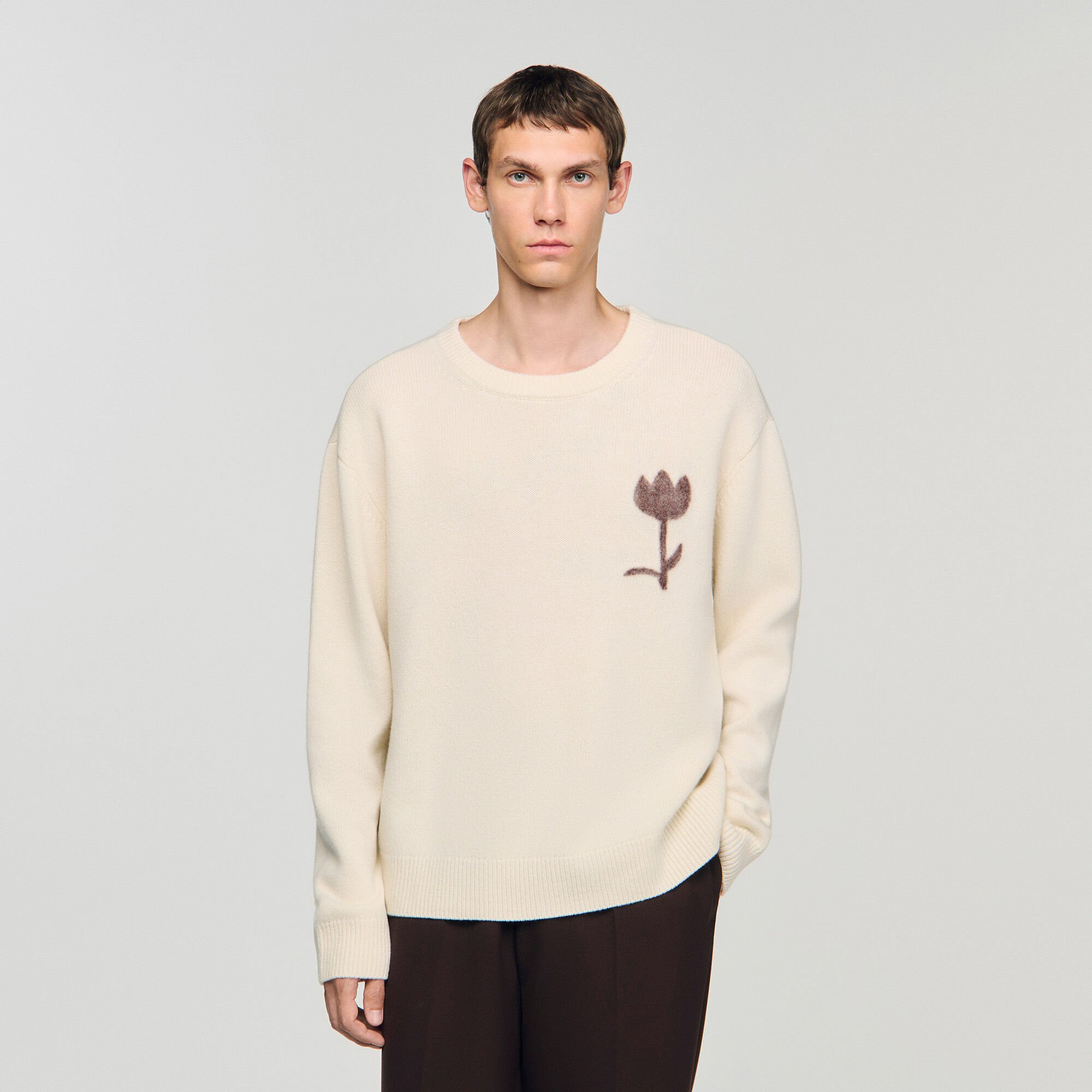 Wool sweater with flower detail