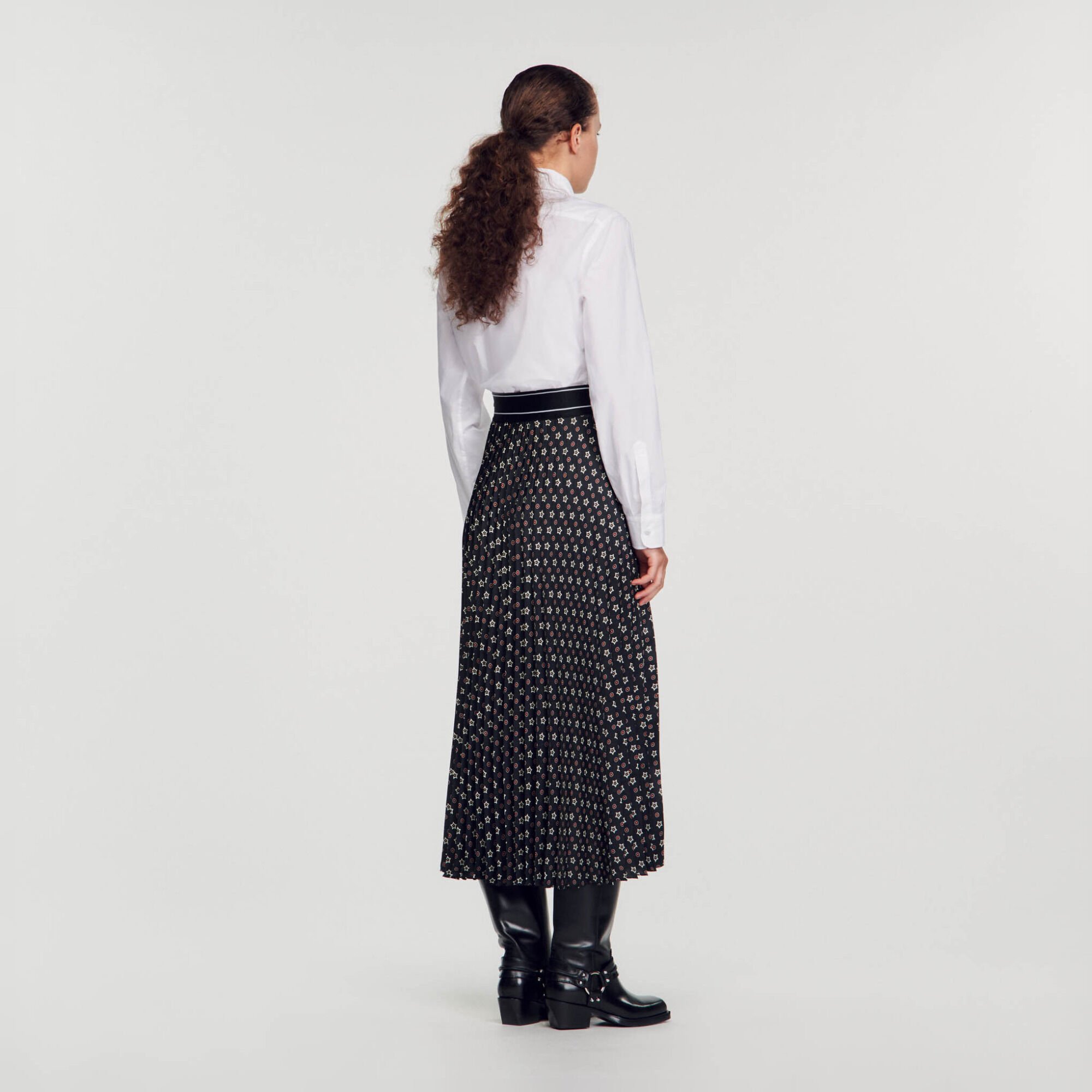 Long pleated skirt