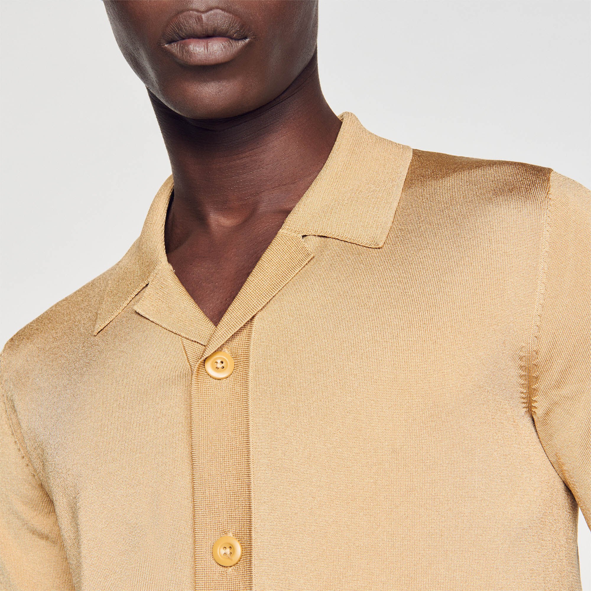 Short-sleeved shirt