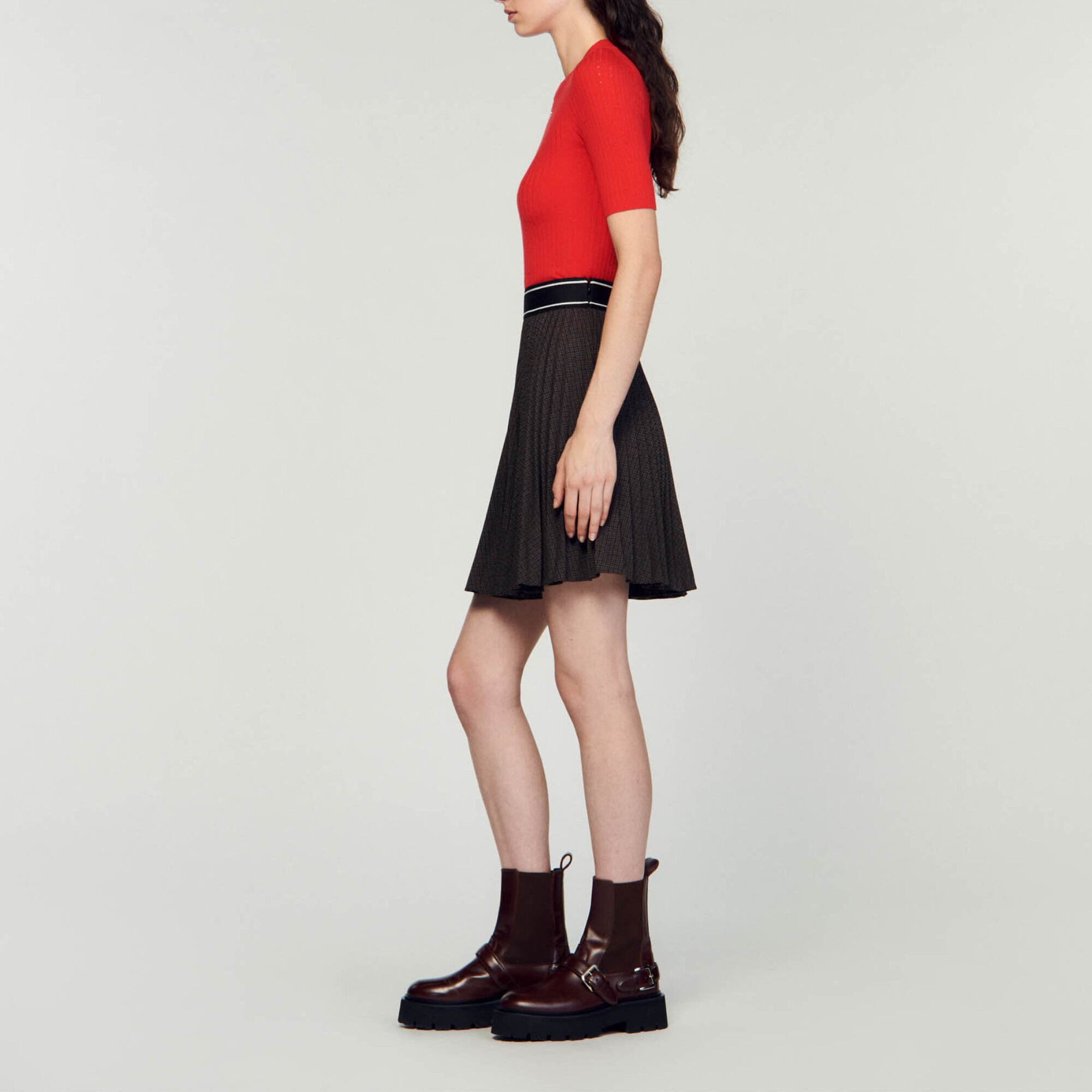 Pleated skirt 